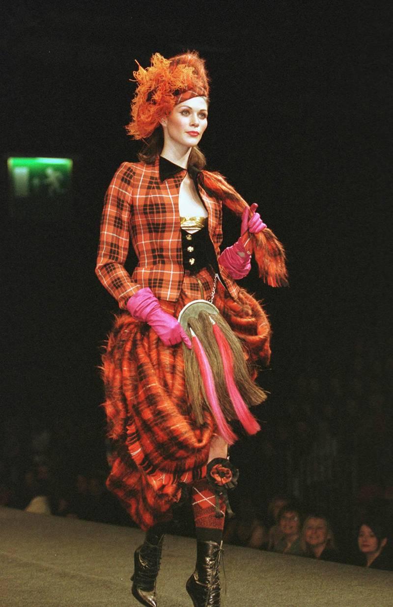 Vivienne Westwood Gold Label Tartan Waistcoat Jacket from AW1997 Size US  6 For Sale 4