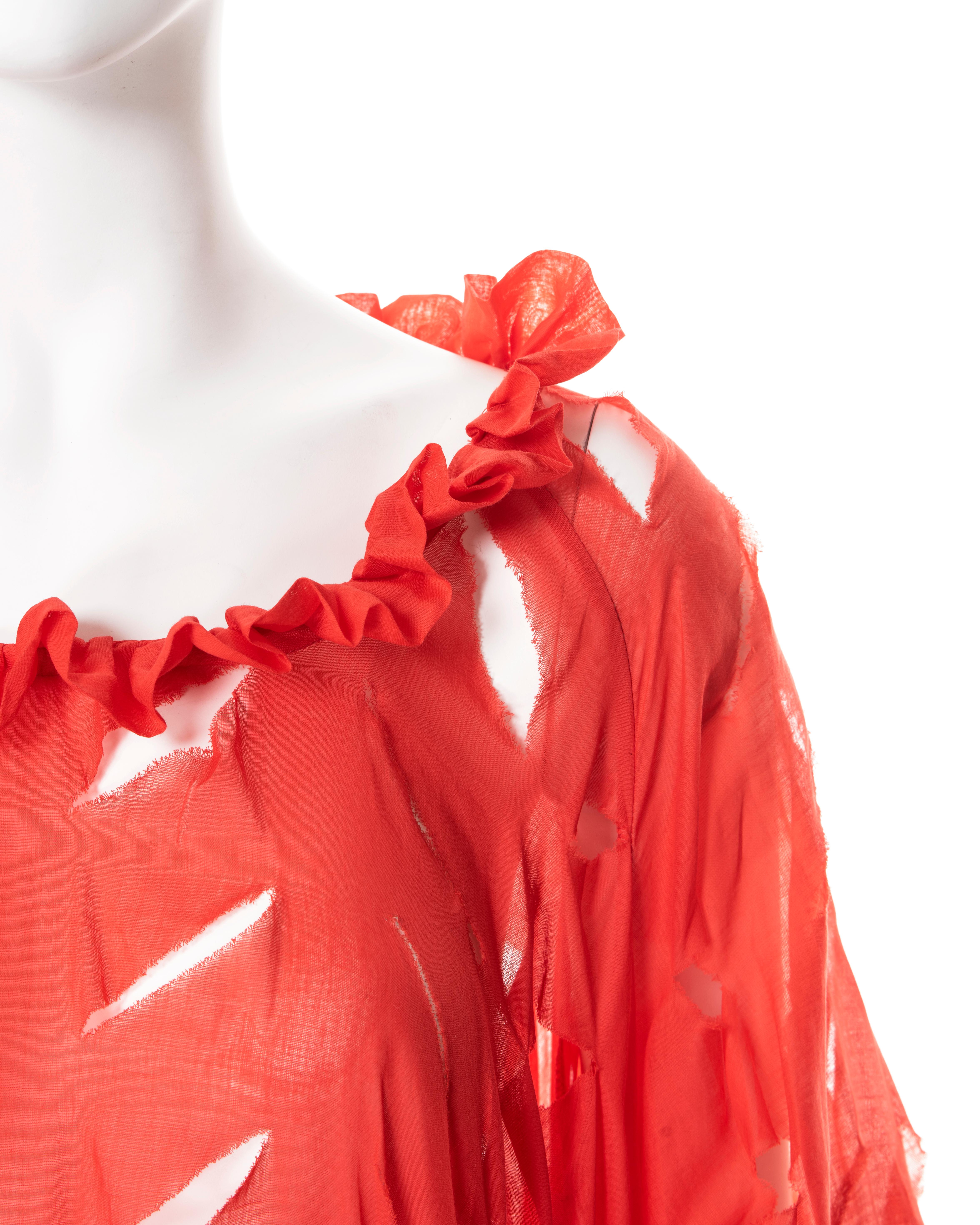 Women's Vivienne Westwood hand-cut red cotton circle-cut dress, ss 1991 For Sale