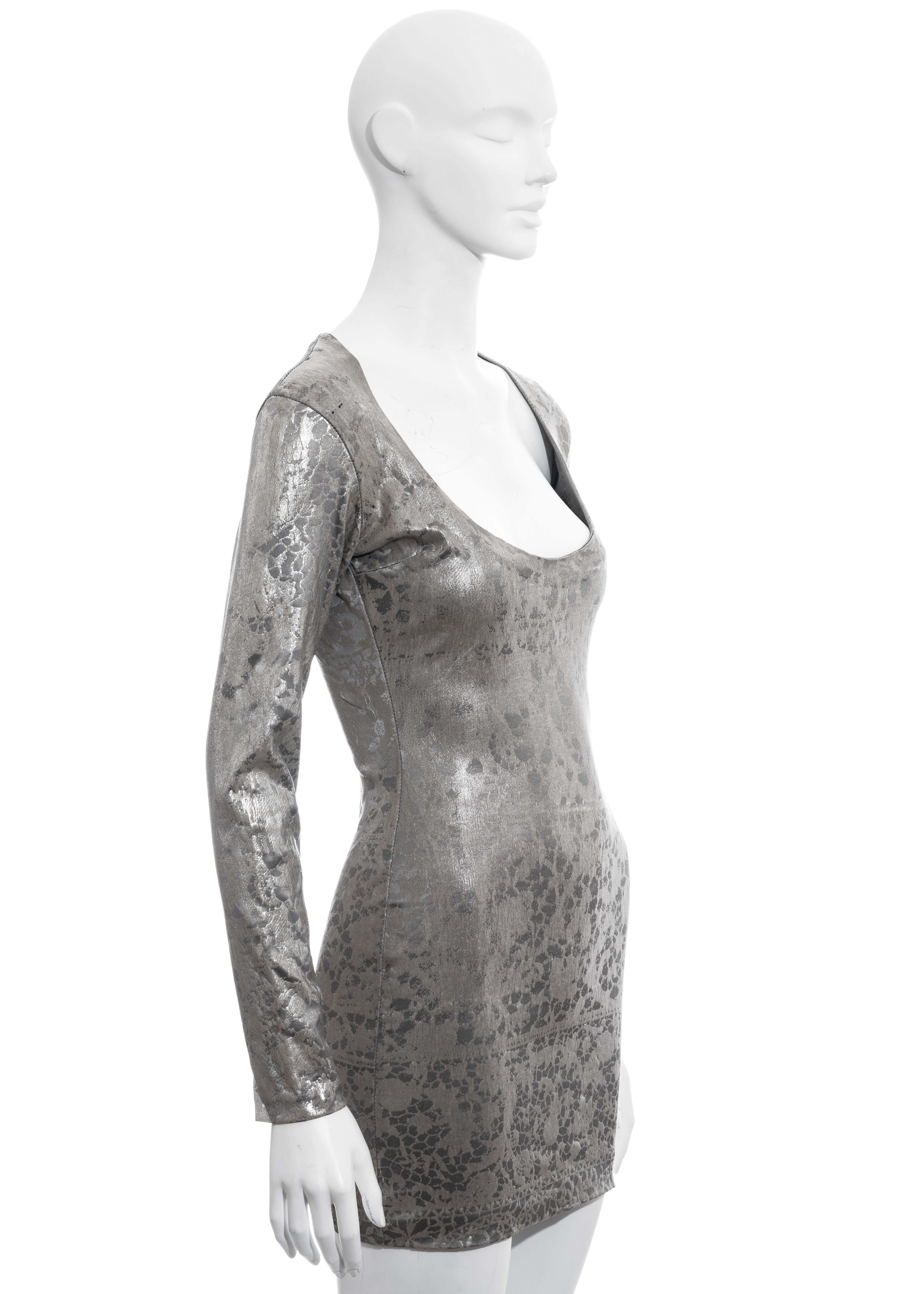 Vivienne Westwood Metallic-Silberfarbenes figurbetontes Minikleid, fw 1992 Damen im Angebot