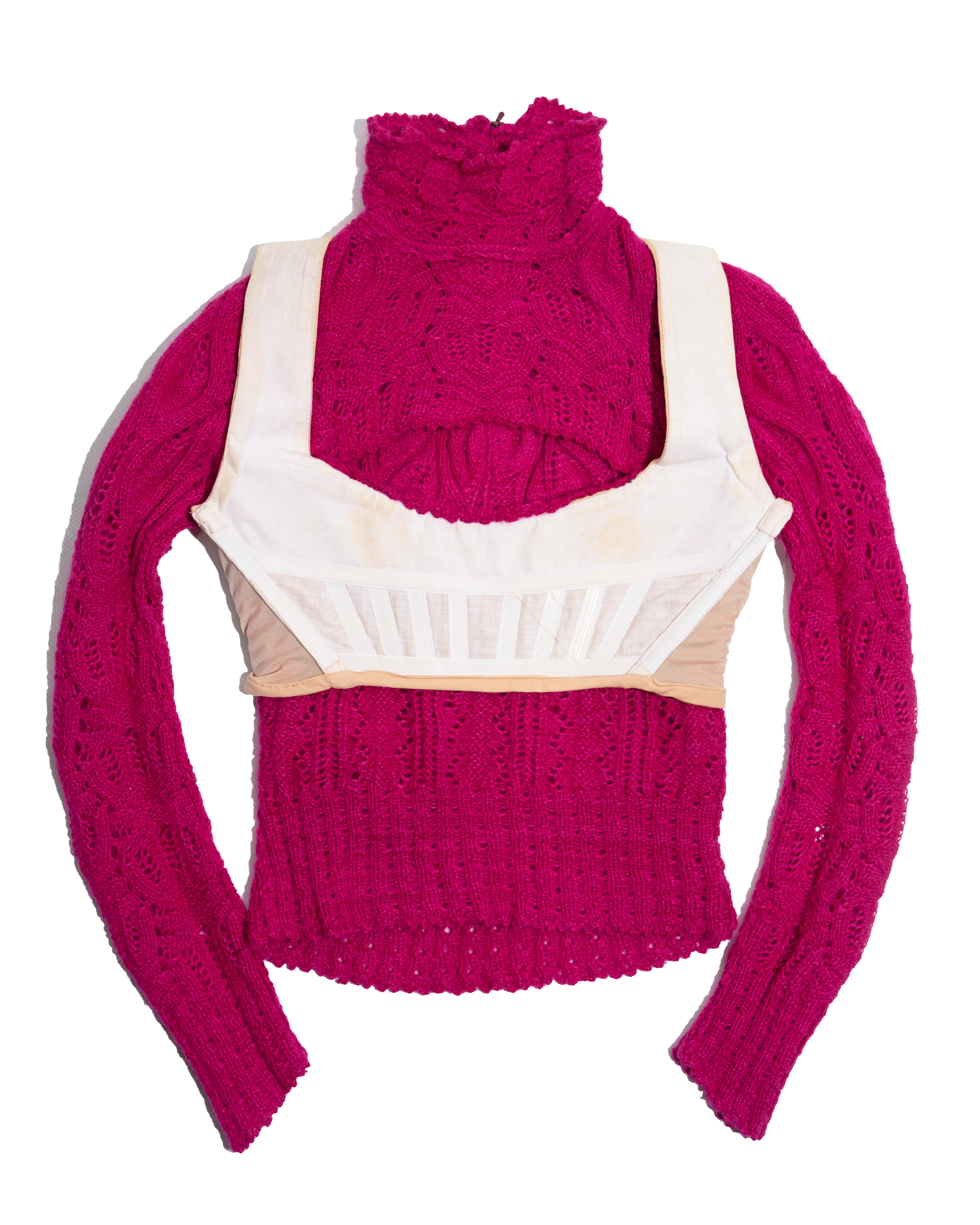 Pull corset en laine angora tricotée rose Vivienne Westwood, A/H 1993 Pour femmes en vente
