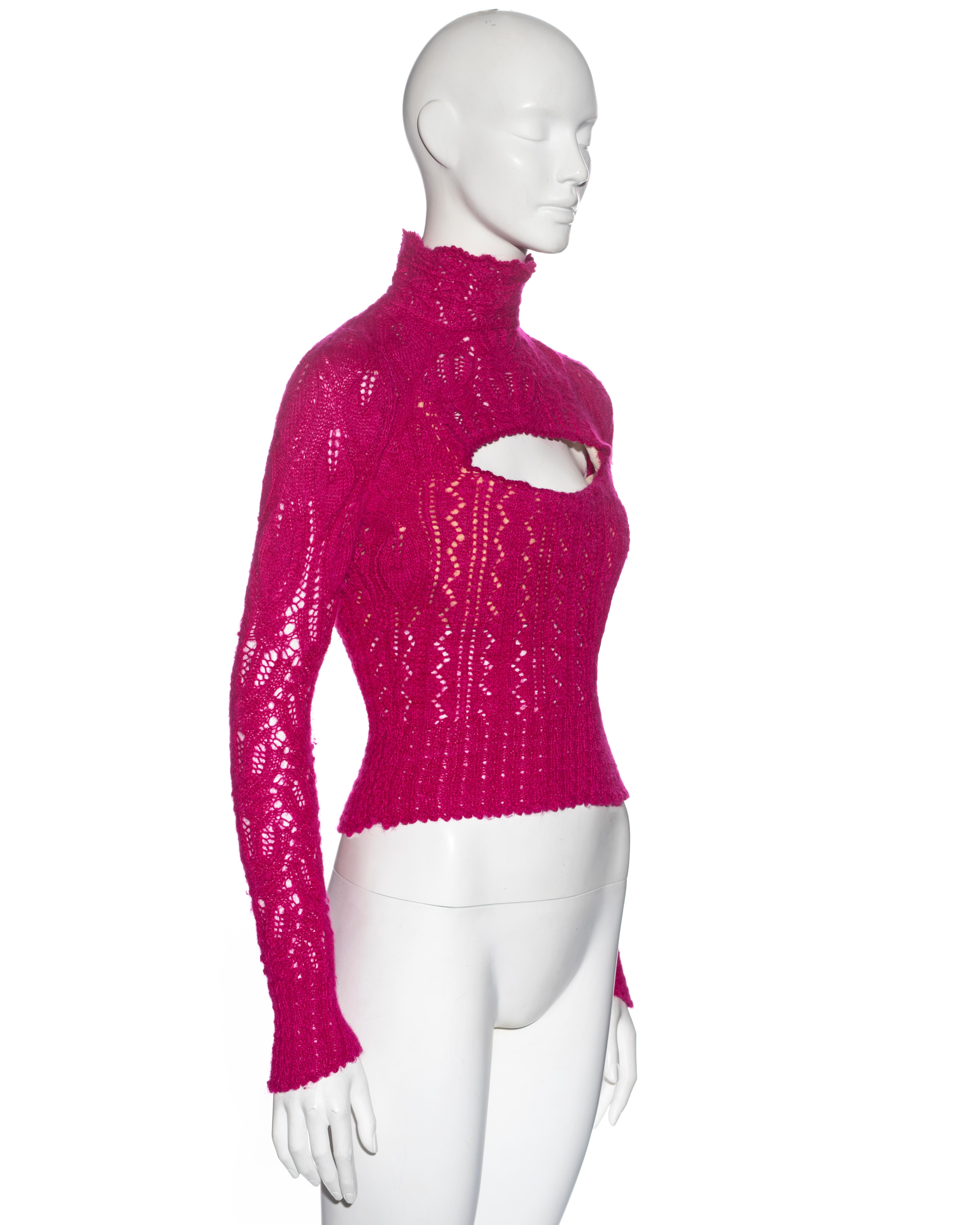 Pull corset en laine angora tricotée rose Vivienne Westwood, A/H 1993 en vente 4