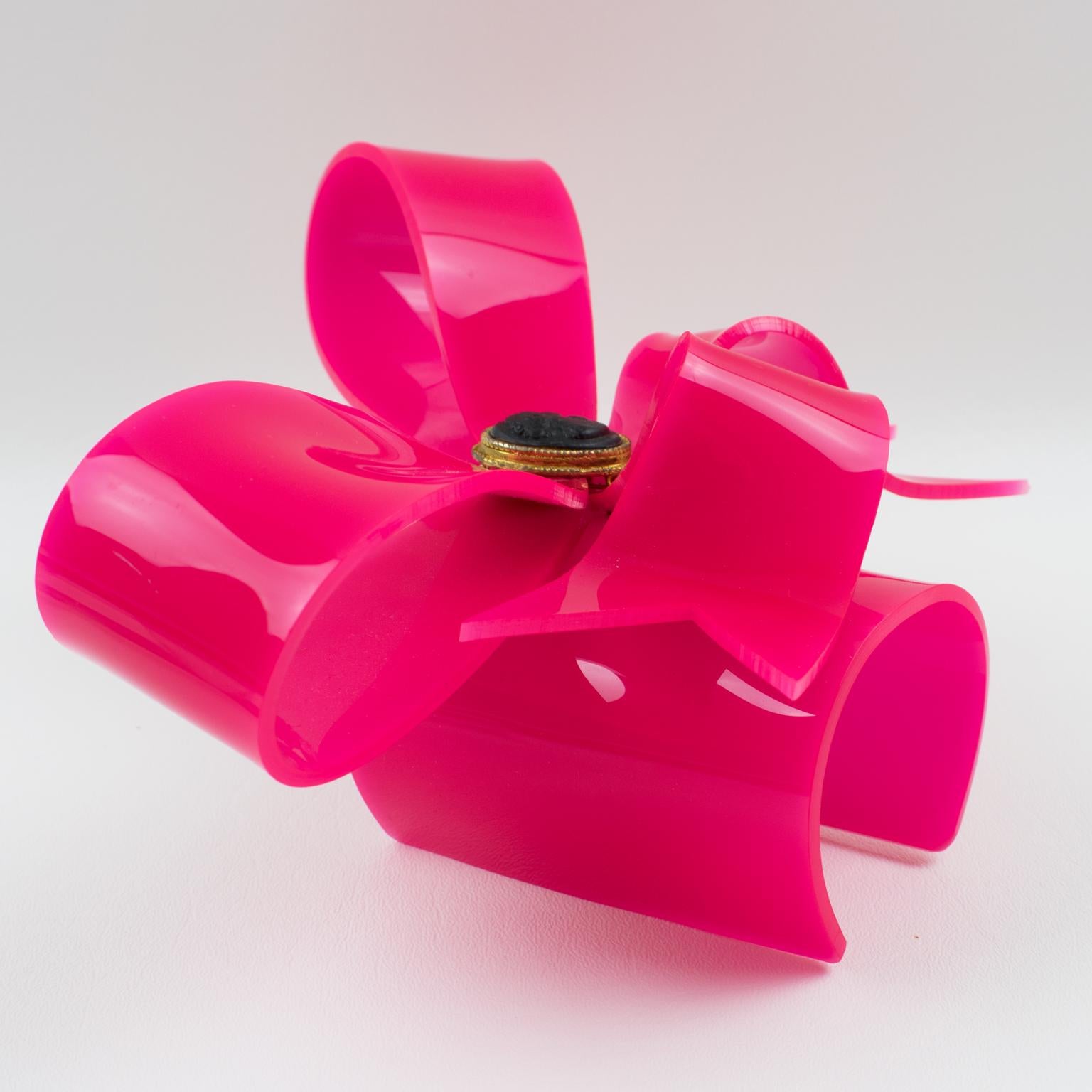 Vivienne Westwood Prototype Cuff Bangle Bracelet Pink Acrylic Bow In Good Condition In Atlanta, GA