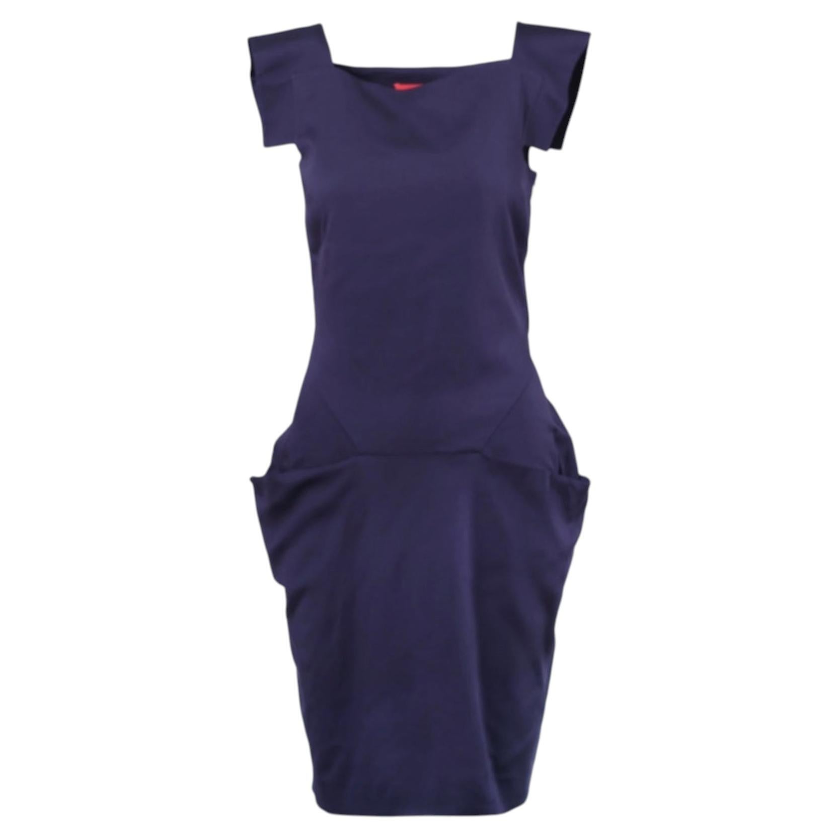 VivIENNE WESTWOOD RED LABEL by VIVIENNE WESTWOOD Robe midi en crêpe structuré - Années 10 en vente