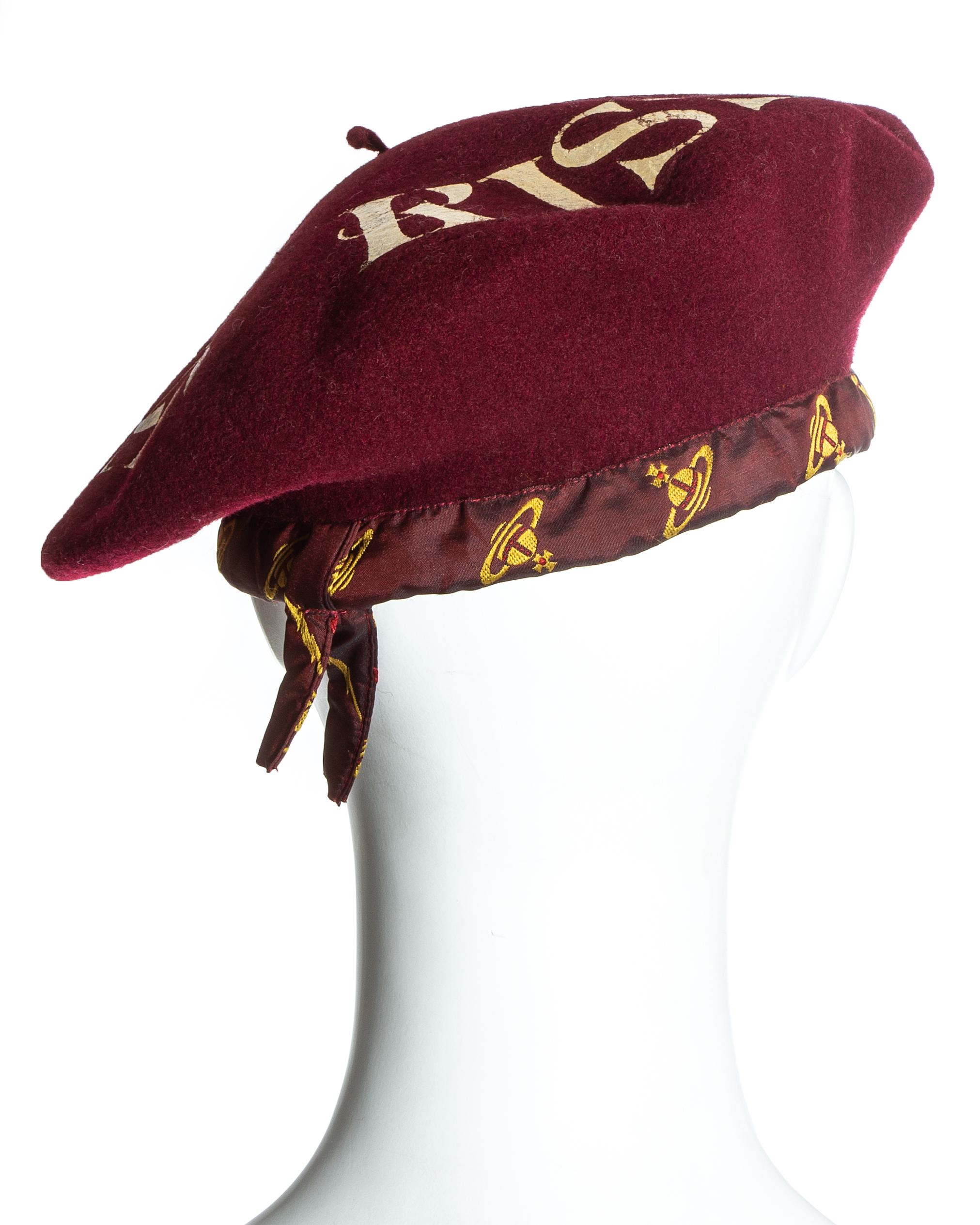 Vivienne Westwood - Béret « PAGAN KISS » en laine rouge et or, printemps-été 1988 Unisexe en vente