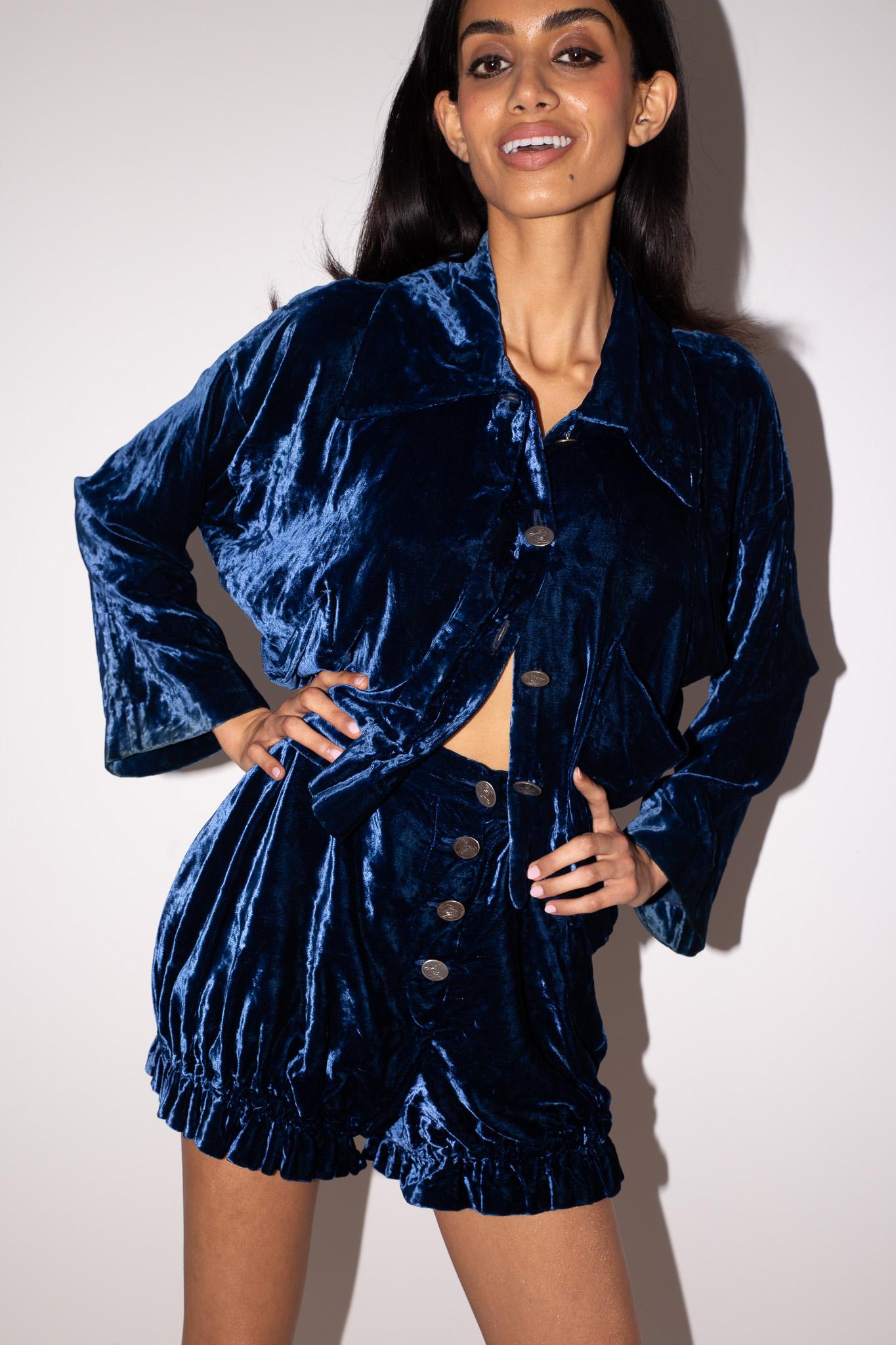 Vivienne Westwood S/S 1985 Mini Crini Blue Velvet Jacket & Bloomers Suit Set In Excellent Condition For Sale In BELLEVUE HILL, NSW