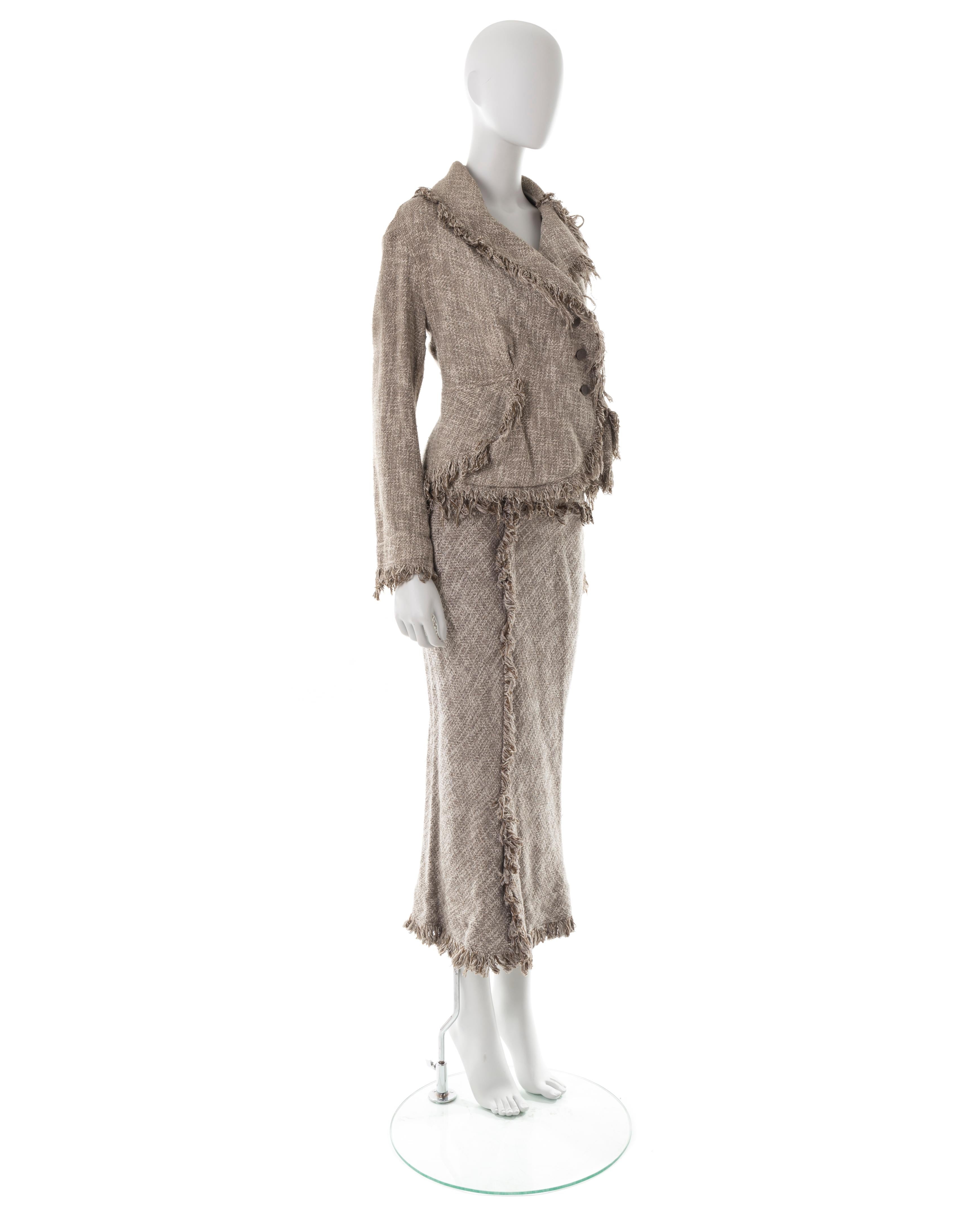Vivienne Westwood S/S 1997 grey asymmetric frayed wool jacket and skirt suit In New Condition For Sale In Rome, IT
