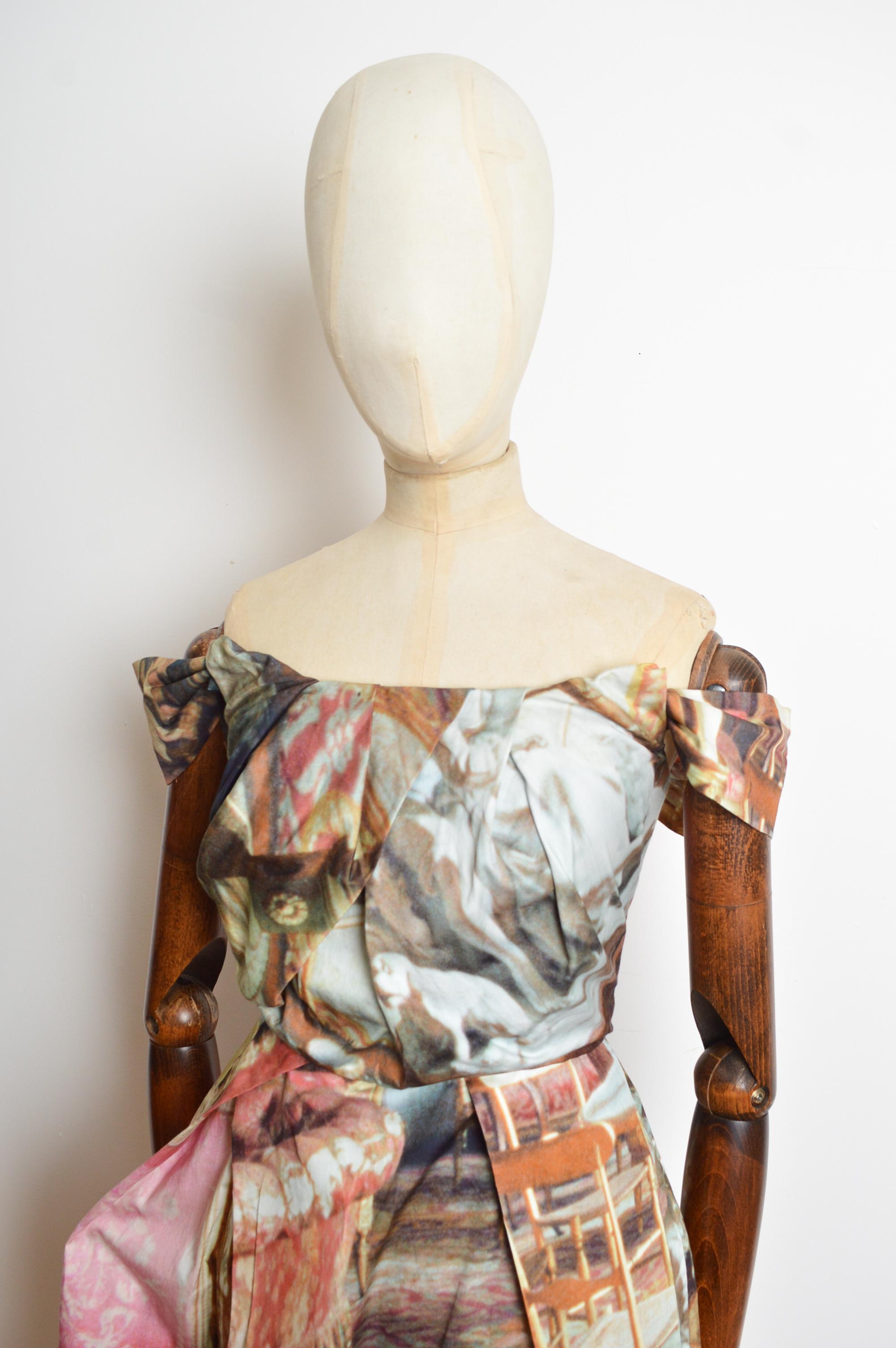 Vivienne Westwood Saloon print liberty Renaissance Cocktail Party dress In Excellent Condition For Sale In Sheffield, GB