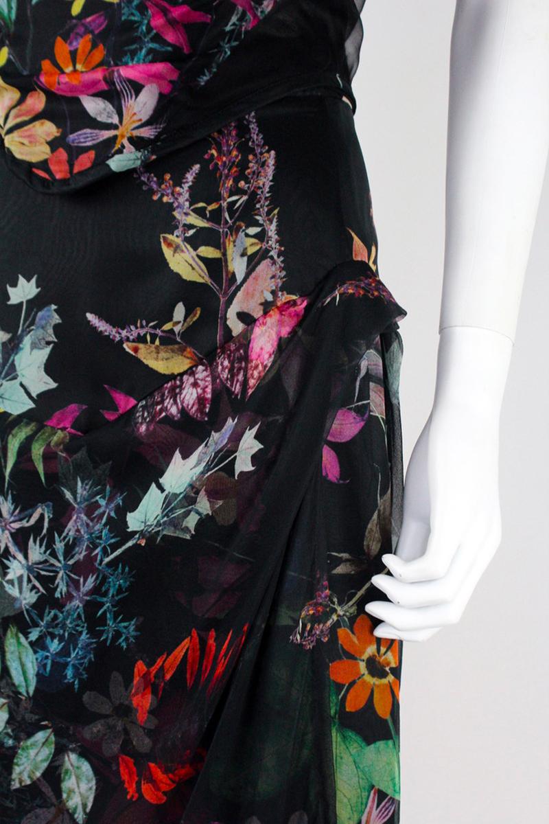 Vivienne Westwood 2000s Red Label collection corset and skirt ensemble. Layered sheer floral silk with delicate draping.

Condition
Excellent

Marked Size
IT 44

Approximate Measurements
Corset
Bust: 32