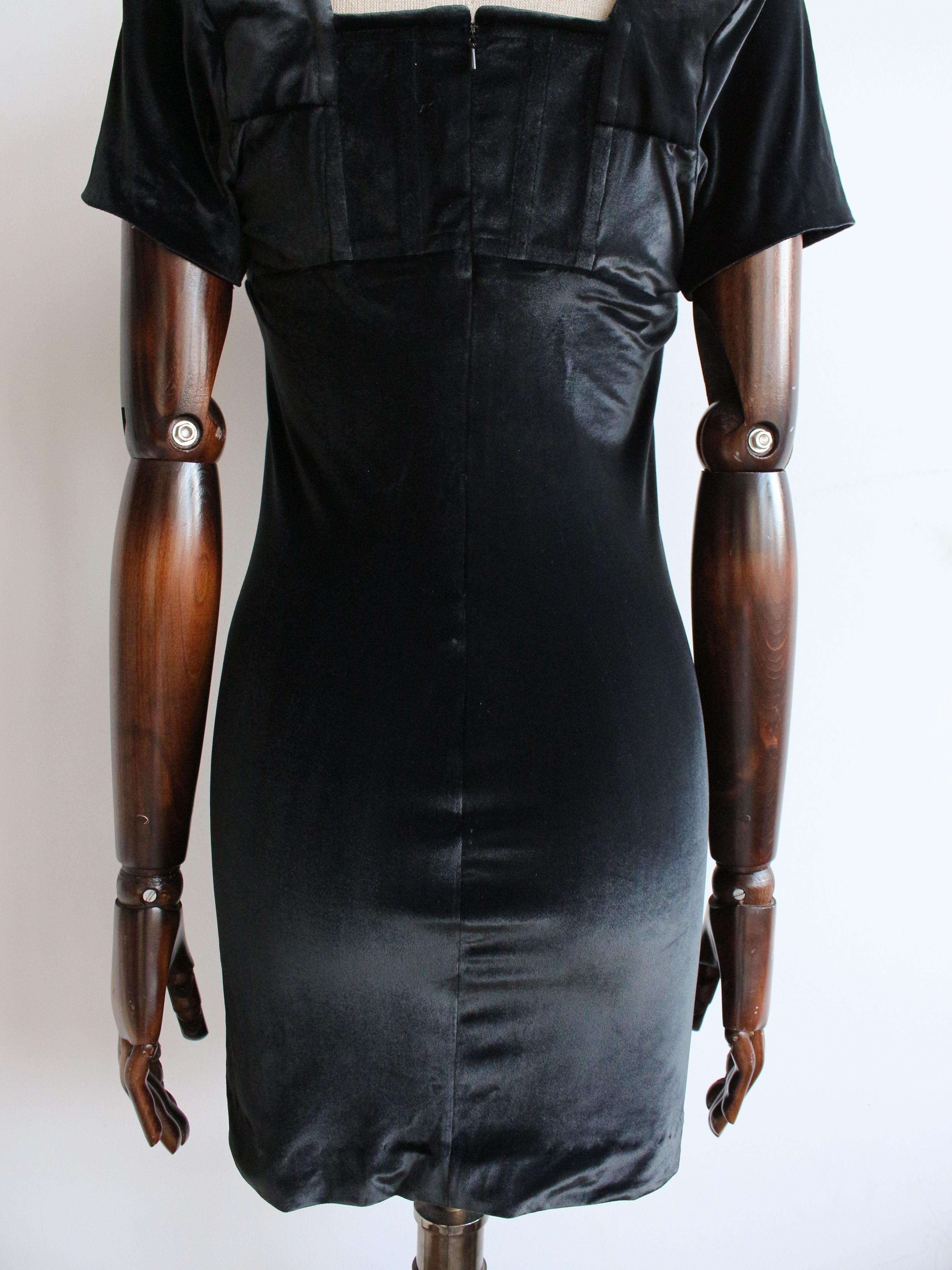 Vivienne Westwood Spring/Summer Black Velvet Corseted Mini Dress For Sale 4