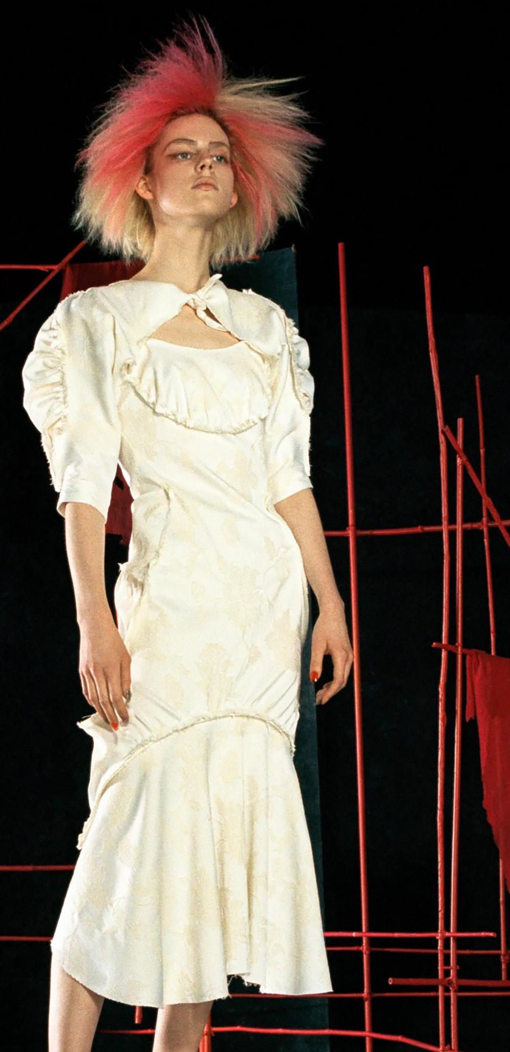 Grigio Vivienne Westwood SS 2020 Cocoon Dress: un abito straordinario in vendita