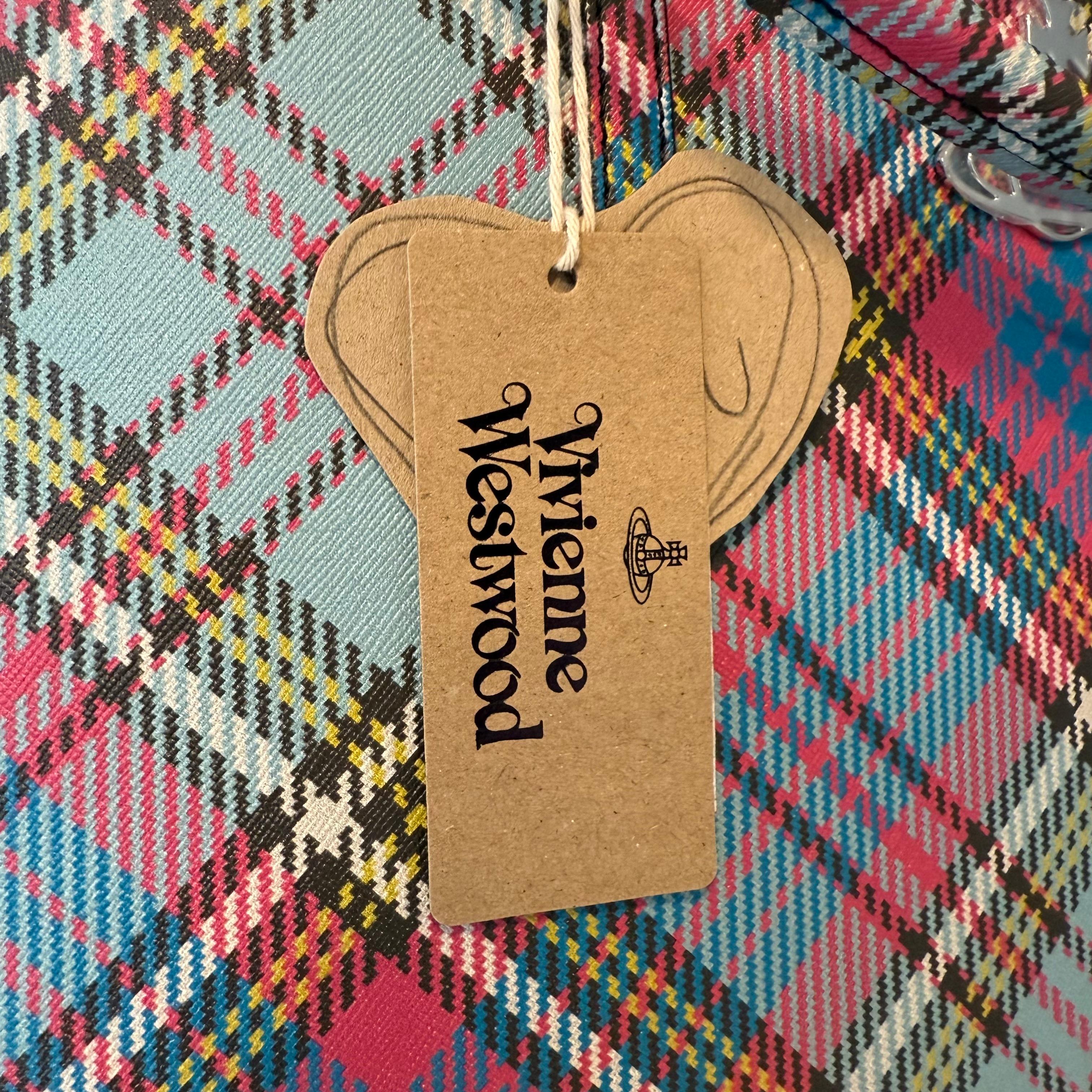 Vivienne Westwood Tartan Tragetasche mit Kordelzug im Zustand „Neu“ im Angebot in Gazzaniga (BG), IT