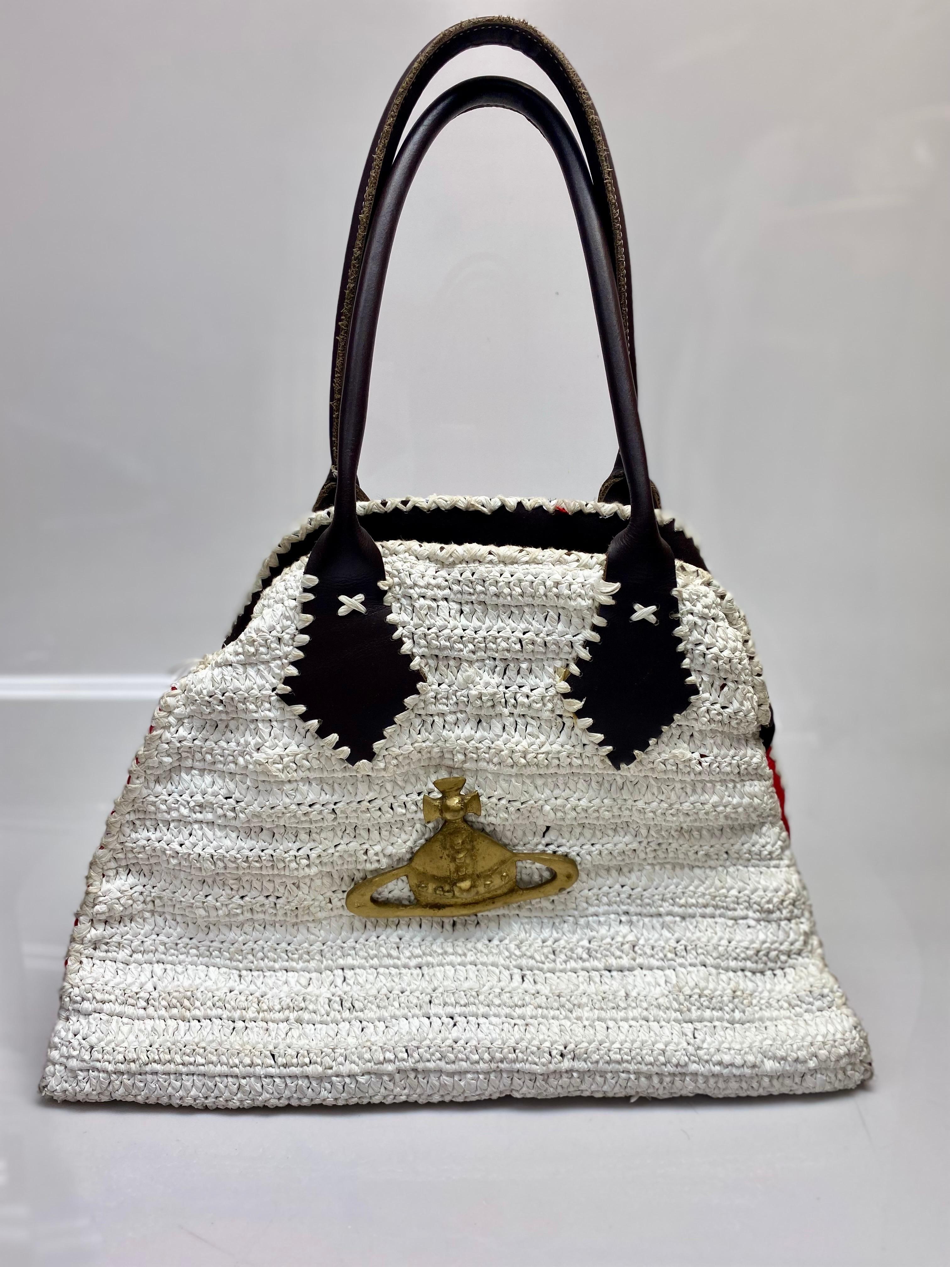 Vivienne Westwood White Crochet Handbag  In Good Condition For Sale In West Palm Beach, FL