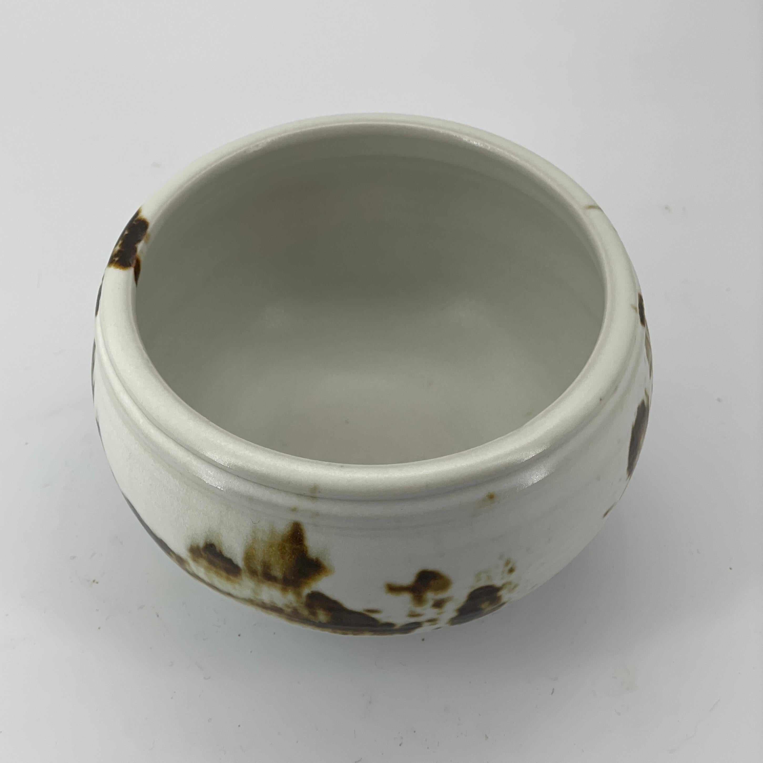 Ceramica Vaso in ceramica d'arte smaltata Vivika + Otto and Vivika Heino Ceramisti americani del XX secolo MCM in vendita