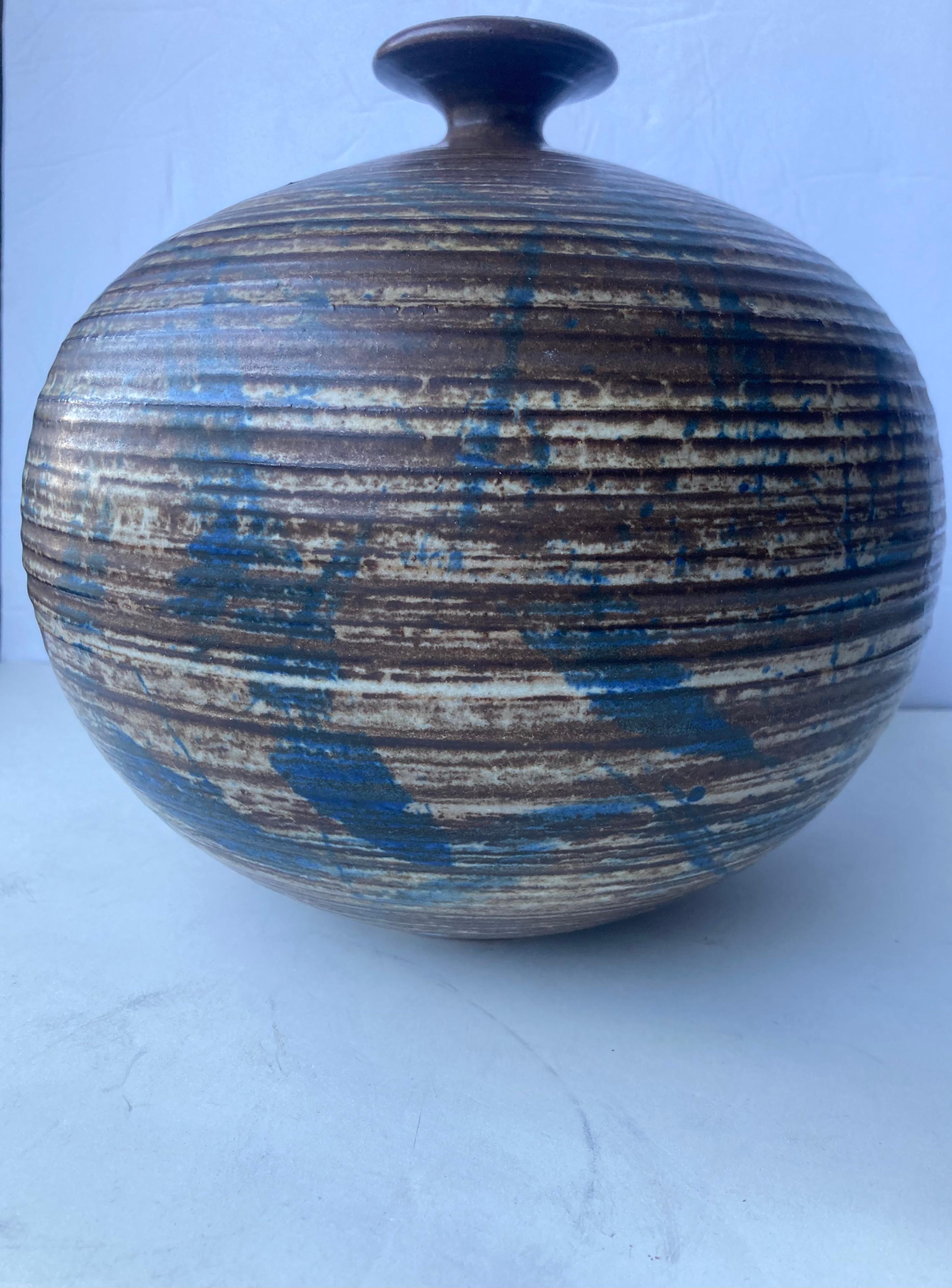 American Vivika & Otto Heino Modern Ceramic/Pottery Vase, Abstract Design, Signed