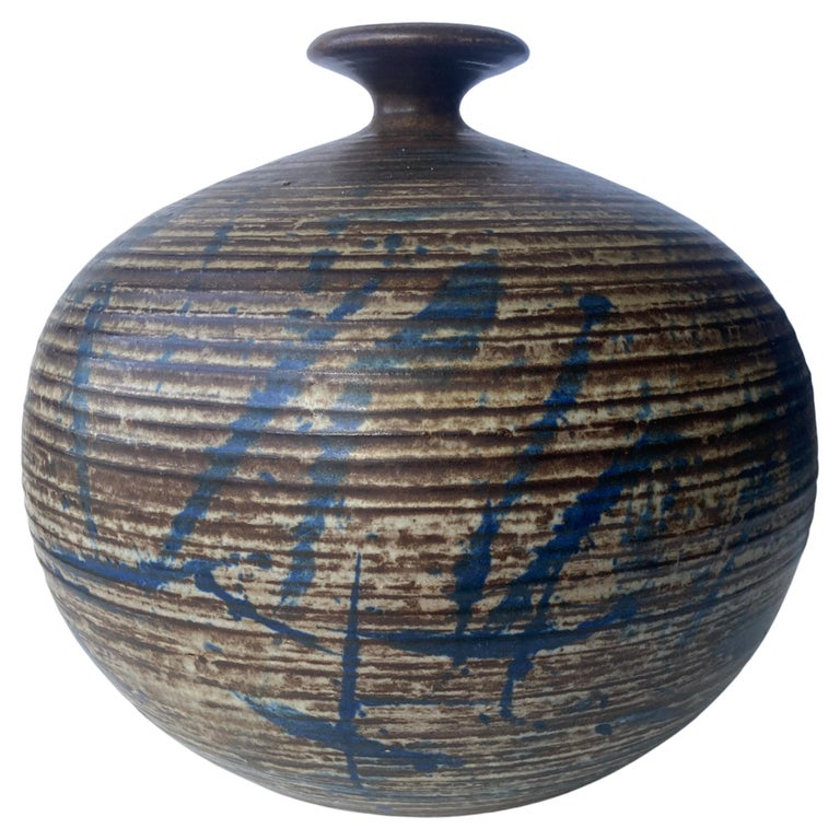 Vivika & Otto Heino Modern Ceramic/Pottery Vase, Abstract Design, Signed For Sale