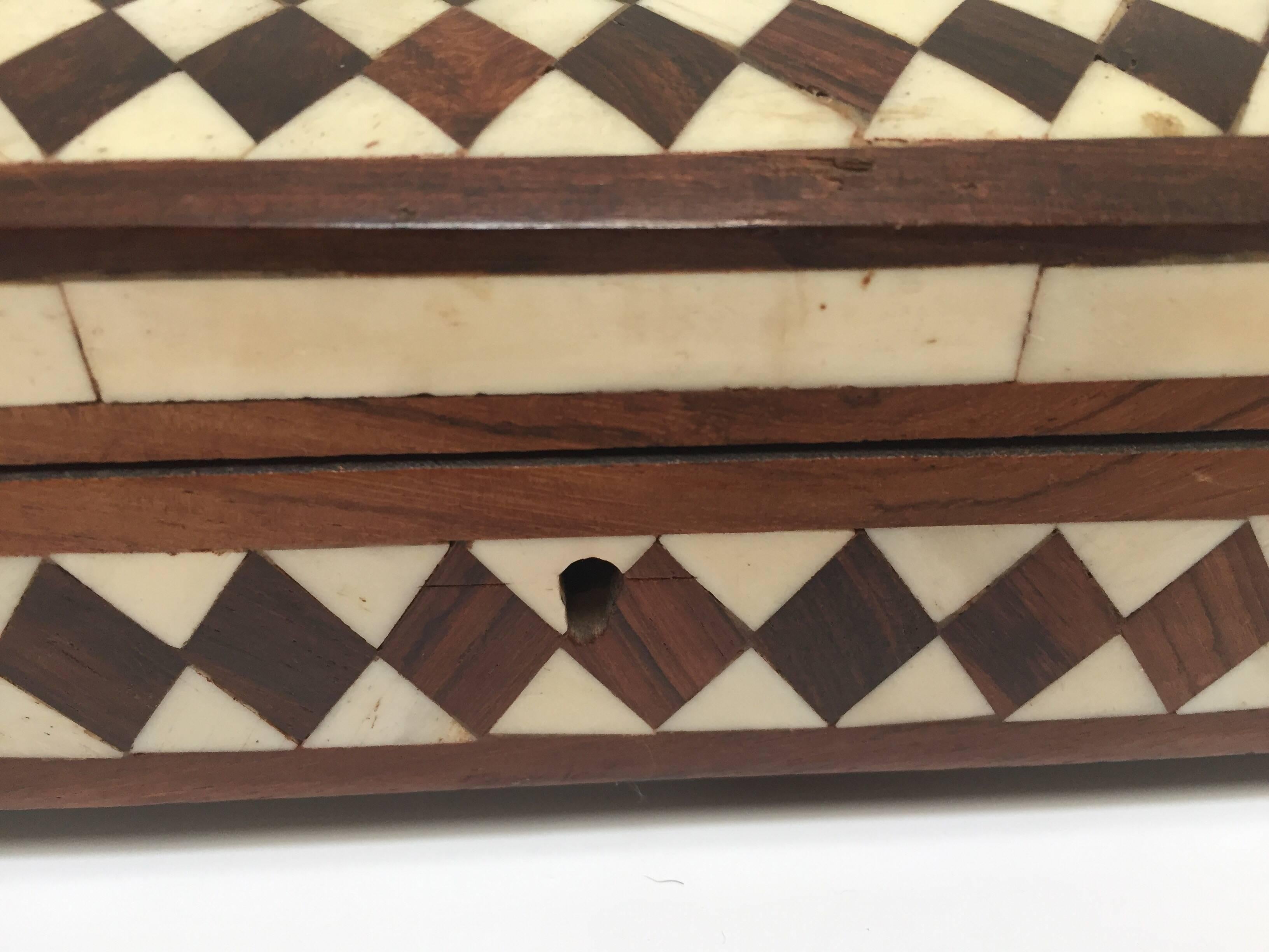 Sandalwood Vizagapatam Anglo-Indian Rectangular Box with Bone Inlaid For Sale