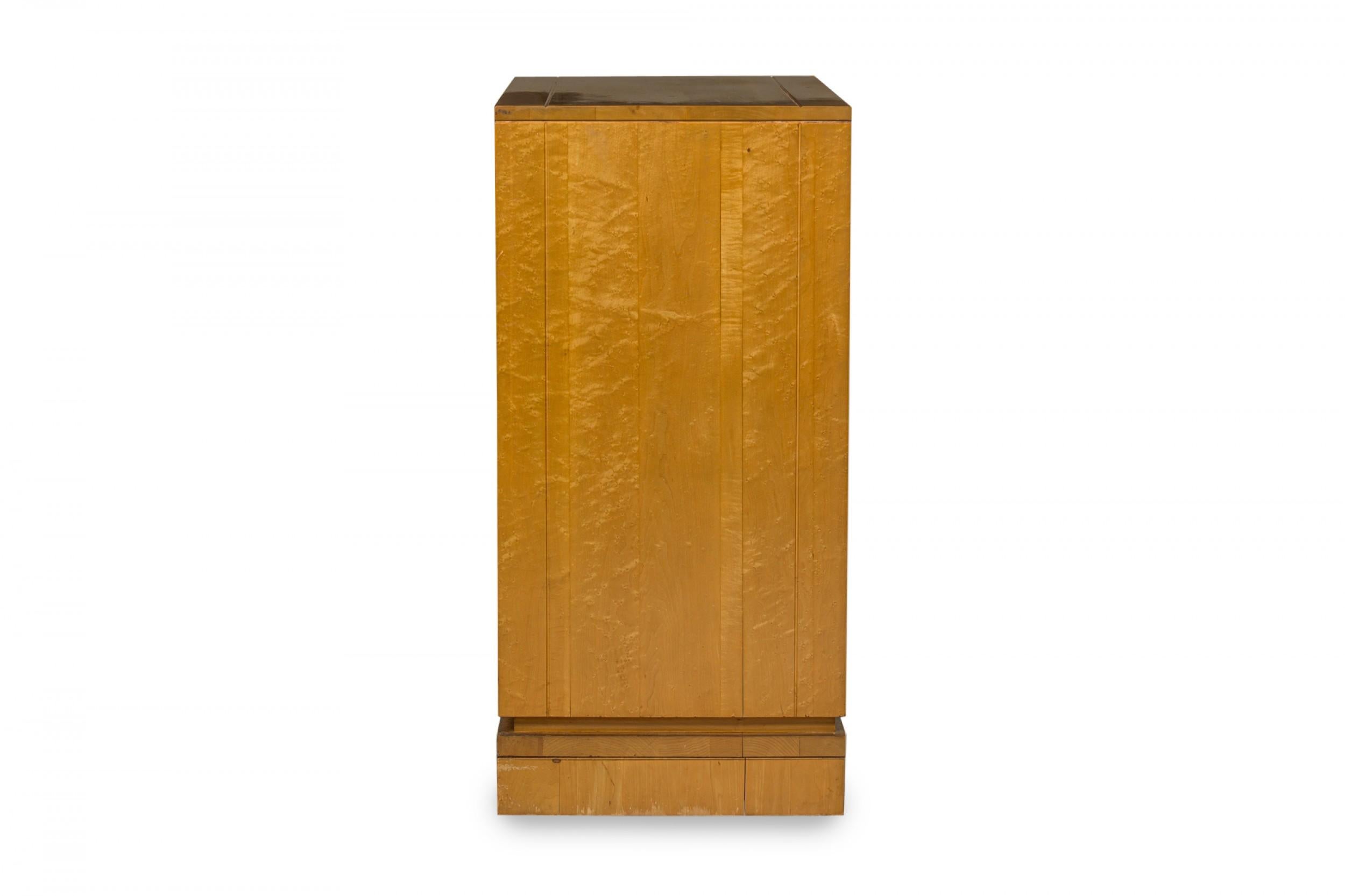 Mid-Century moderno Van Keppel-Green per Brown Saltman Cassettiera in legno a 5 cassetti con base a staffa in vendita