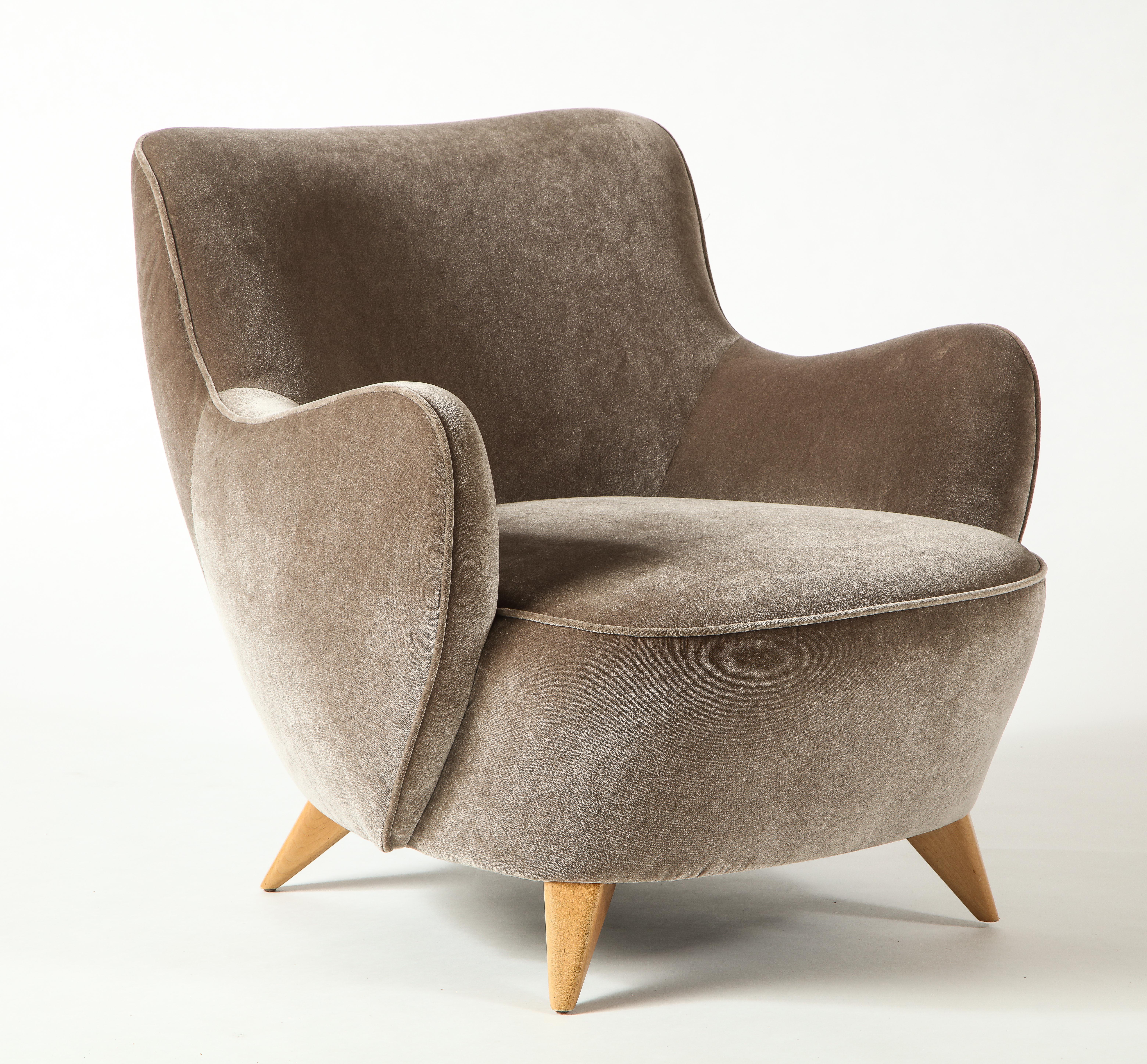 Vladimir Kagan Barrel Chair in Beige Upholstery with Natural Maple Base 1