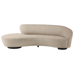 Vladimir Kagan Mini Sofa avec accoudoir en tapisserie beige & Base en noyer ébène