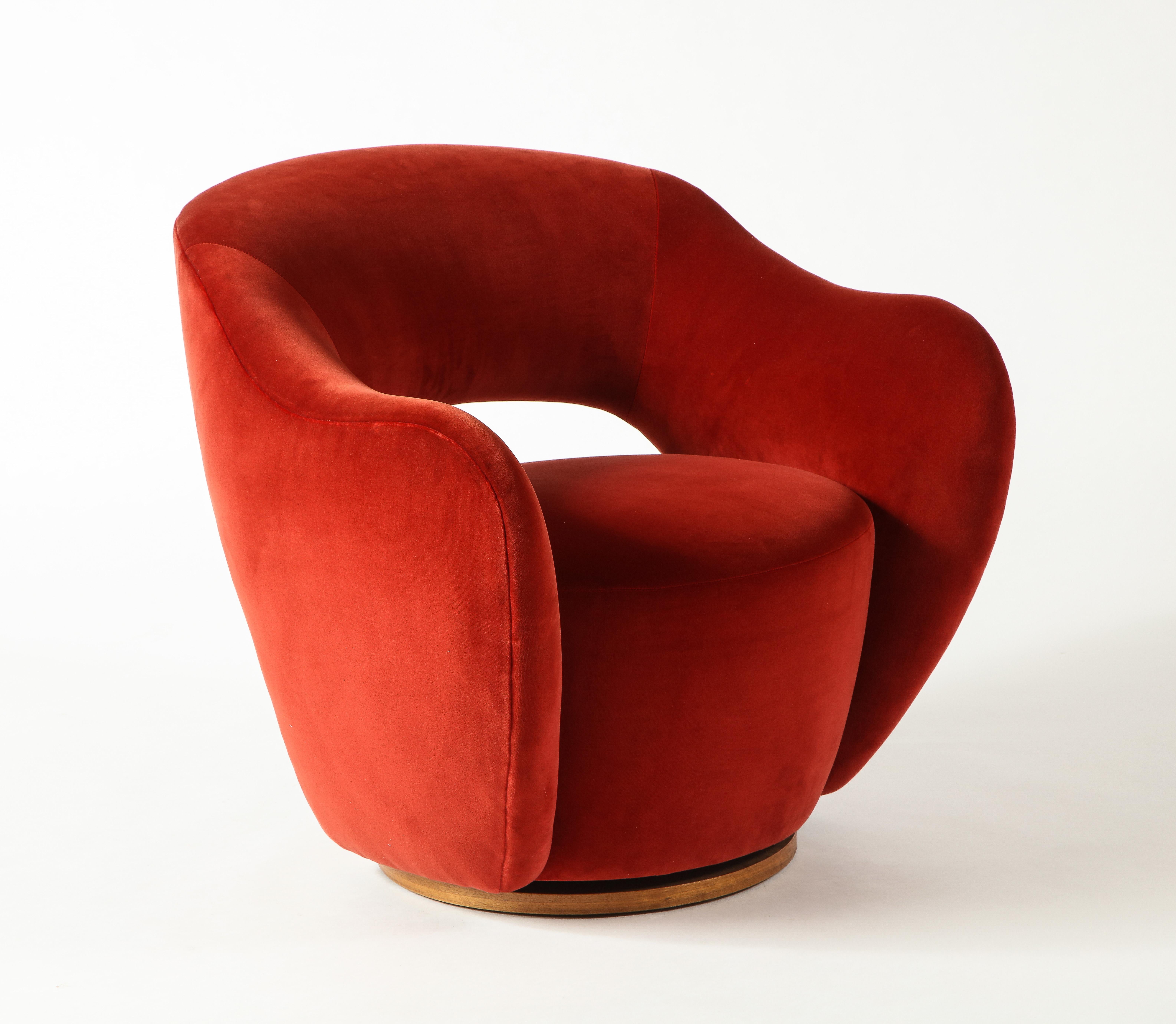 Vladimir Kagan Wysiwyg Chair with Red Upholstery & Natural Walnut Swivel Base 5