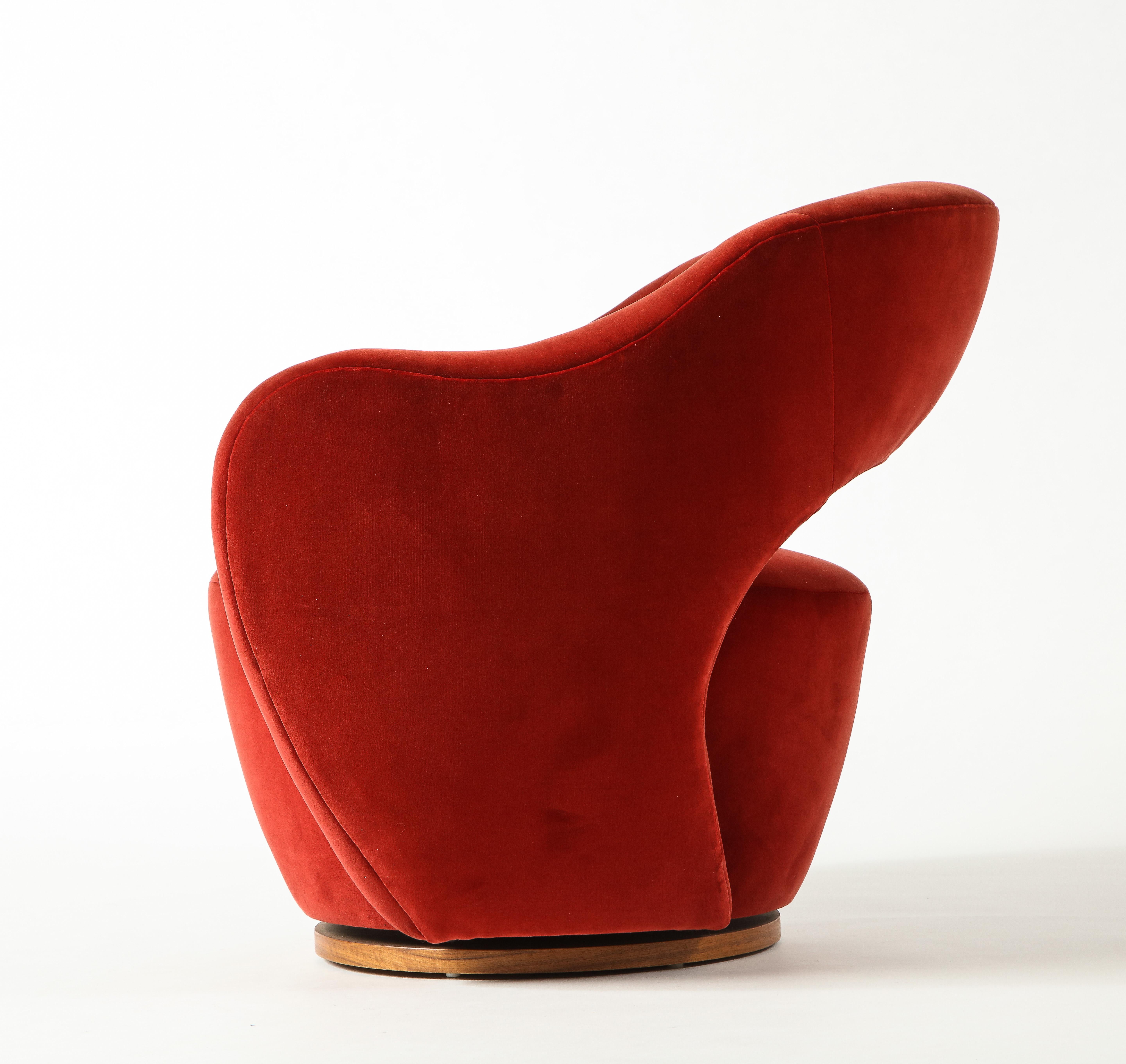 Vladimir Kagan Wysiwyg Chair with Red Upholstery & Natural Walnut Swivel Base In Good Condition In Clifton, NJ