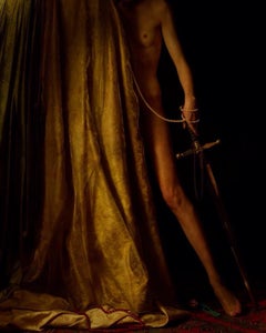 „Judith“ Fotografie auf Holz 19"x16" Zoll Ed. 1/3 von VLADIMIR CLAVIJO-TELEPNEV