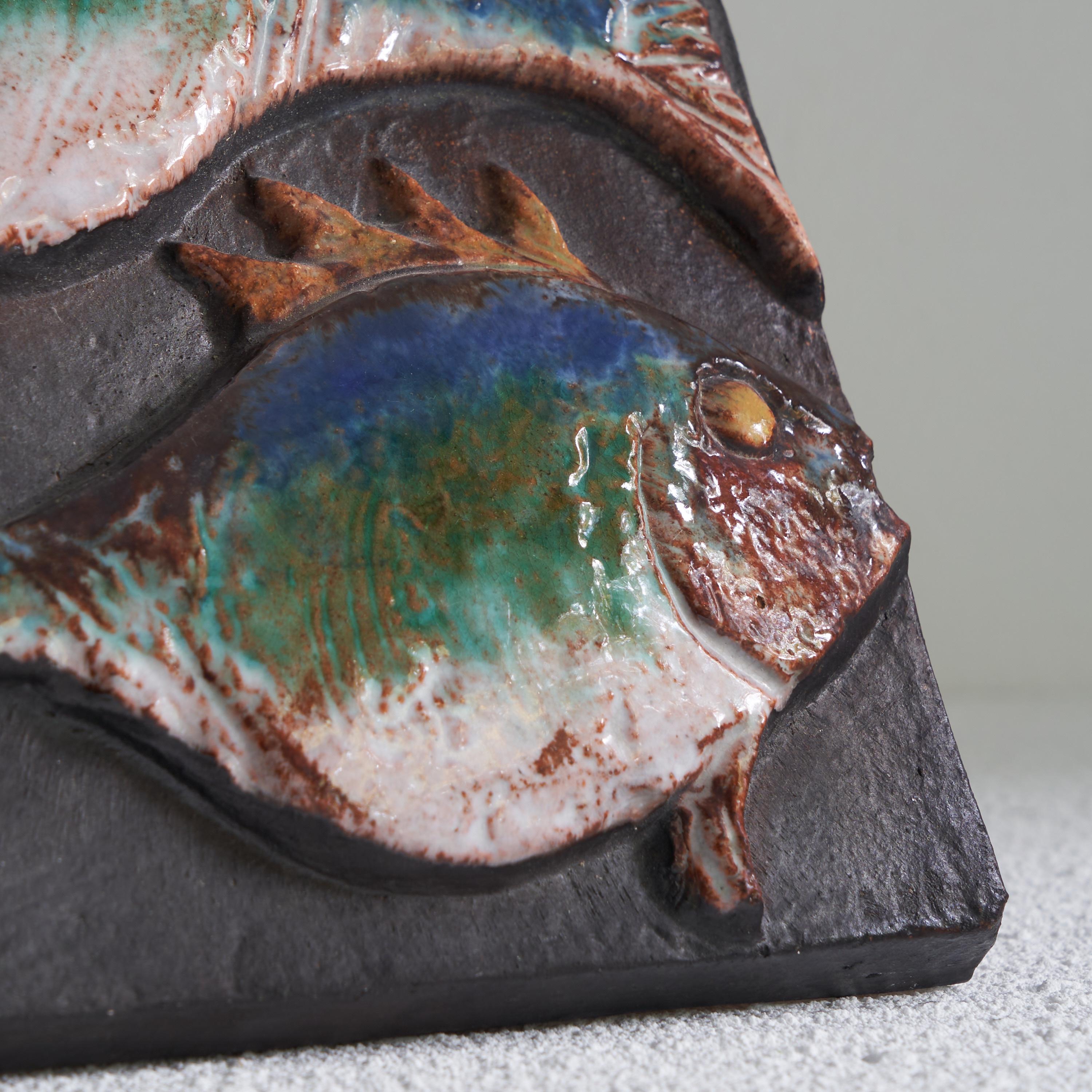 Mid-Century Modern Vladimr David pour Jihokera Bechyn Zodiac Studio Pottery Tile Fish / Pisces en vente