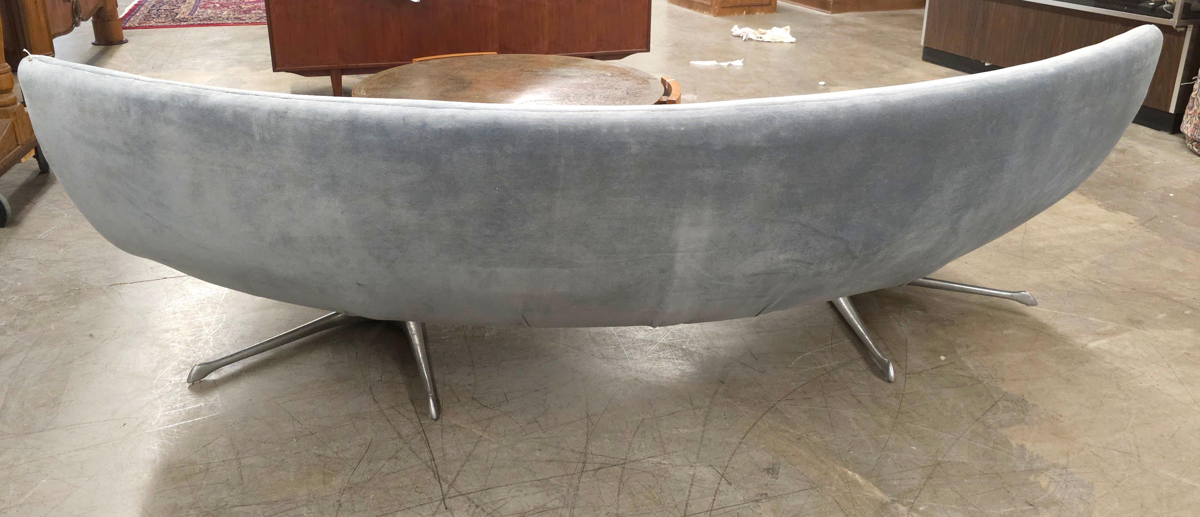 Vladimir Kagan (1927-1988) getuftetes Sofa „ Unicorn“ aus lebhaftem Samt Modell U522, 1960er Jahre im Angebot 2