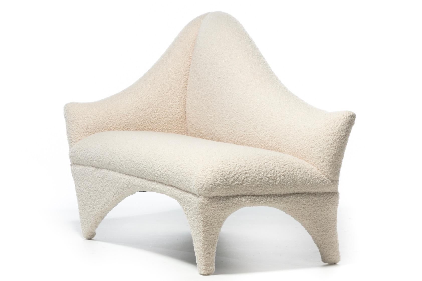 Vladimir Kagan A-Symmetric Settee in Ivory Bouclé by Directional, c. 1991 In Good Condition For Sale In Saint Louis, MO