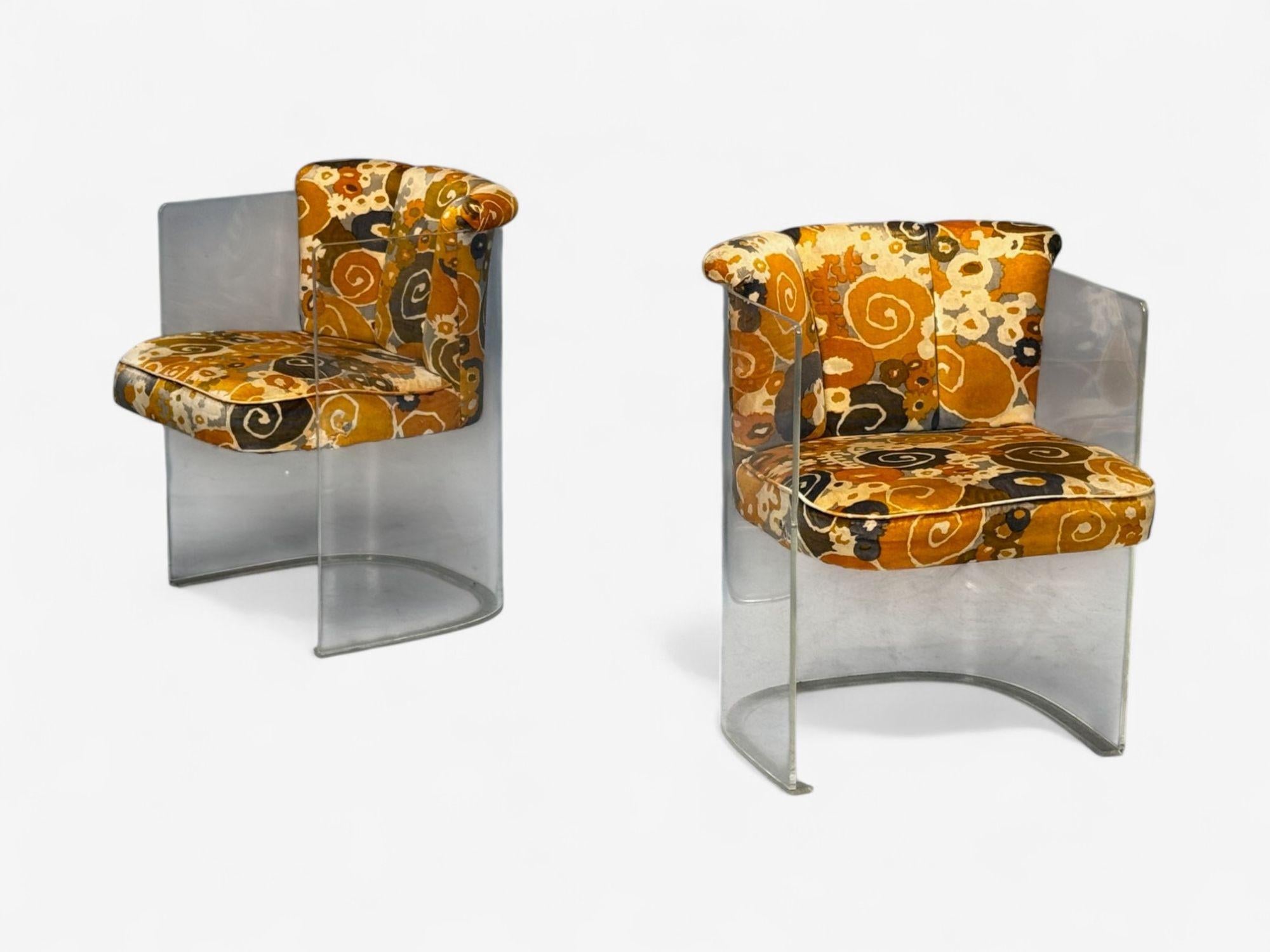 Vladimir Kagan, American Mid-Century Modern, Lucite, Fabric, Occasional Chairs, USA, 1970s

Pair of lucite and fabric occasional chairs designed by Vladimir Kagan for Kagan-Dreyfuss Inc in the US c. 1970s. Each example features their orginal lucite