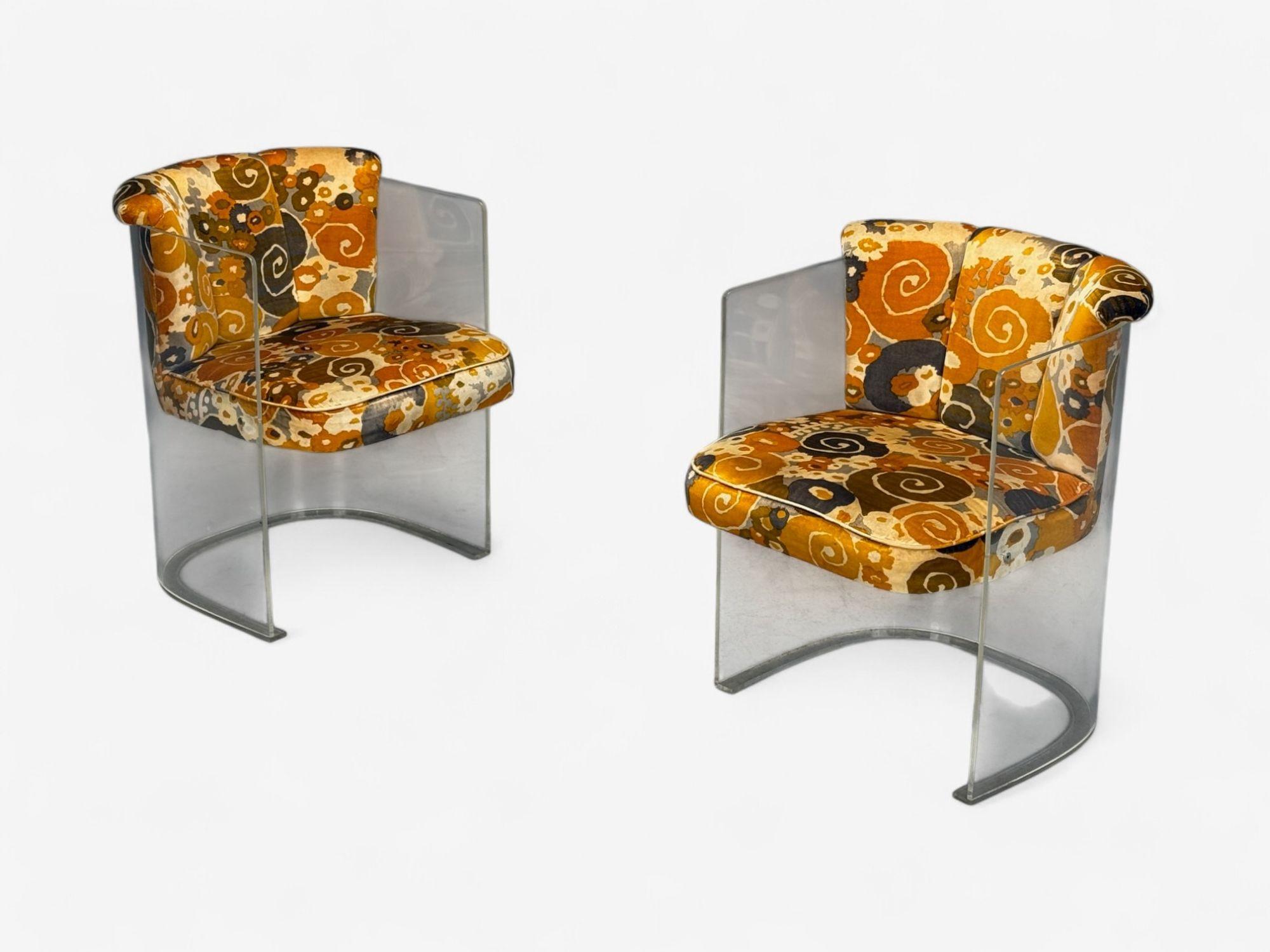 Vladimir Kagan, American Modern, Lucite, Fabric, Armchairs, USA, 1970s In Good Condition For Sale In Manhasset, NY