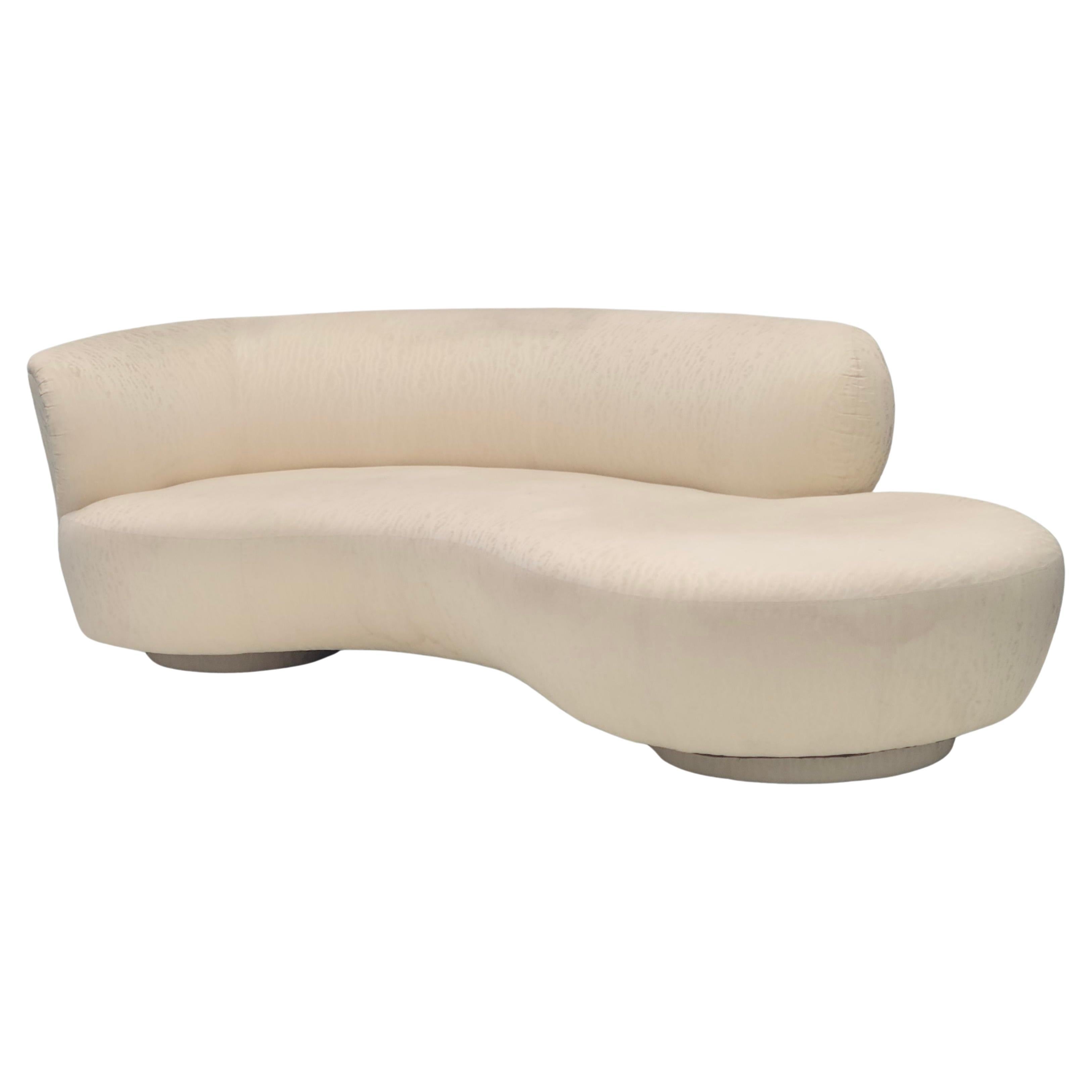 Vladimir Kagan asymmetrical Cloud Sofa For Sale 7