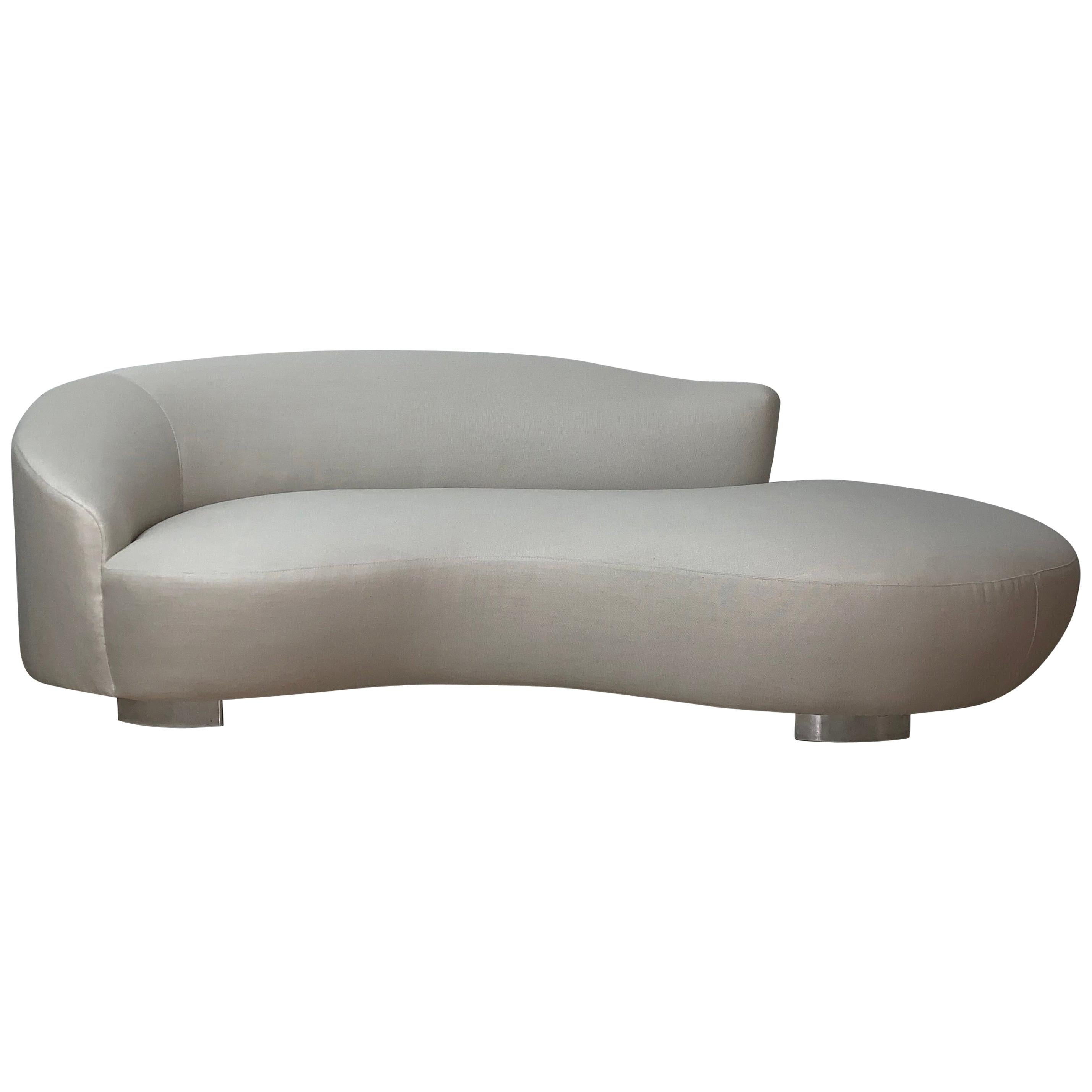 Vladimir Kagan Attributed Oyster Linen Serpentine "Cloud" Chaise Lounge Sofa