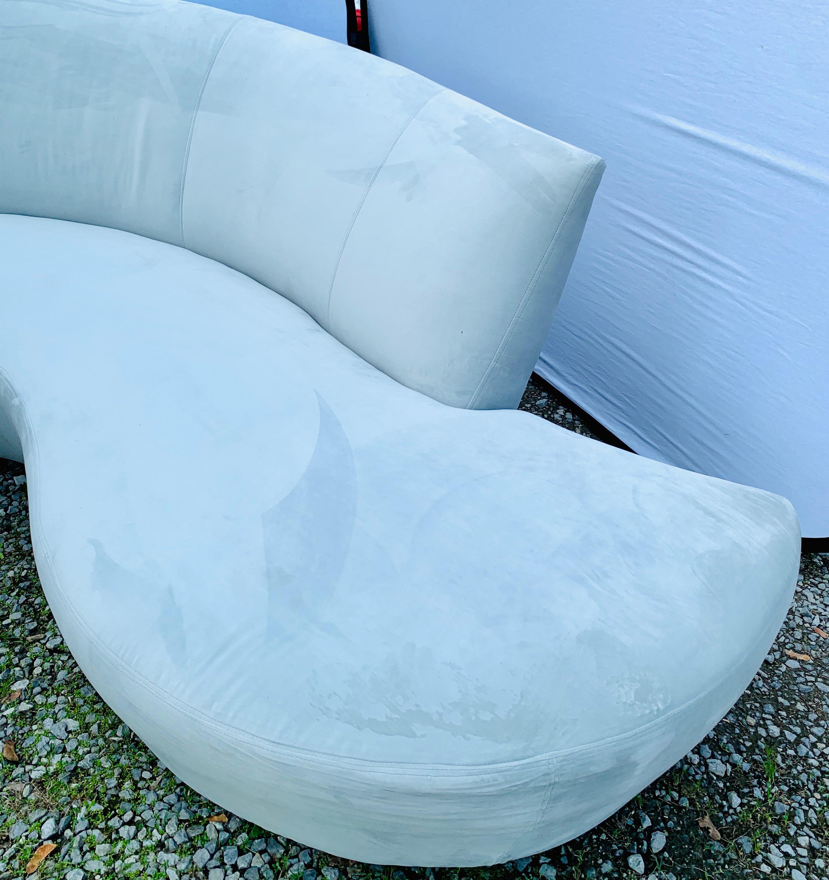 Mid-Century Modern Vladimir Kagan Bilbao Serpentine Curved Sofa with New Upholstery