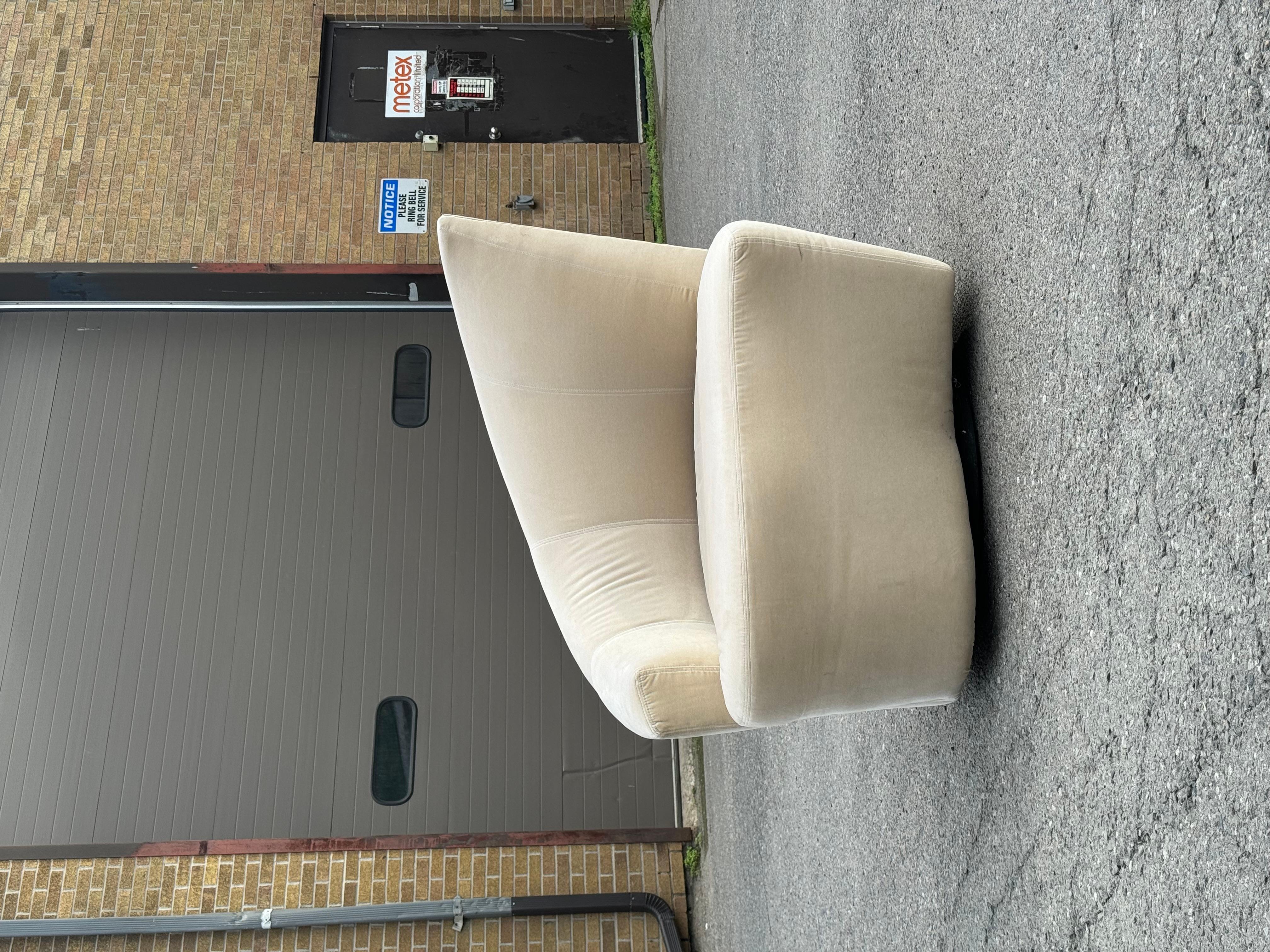Velvet Vladimir Kagan Bilbao Swivel Slipper Chairs For Sale