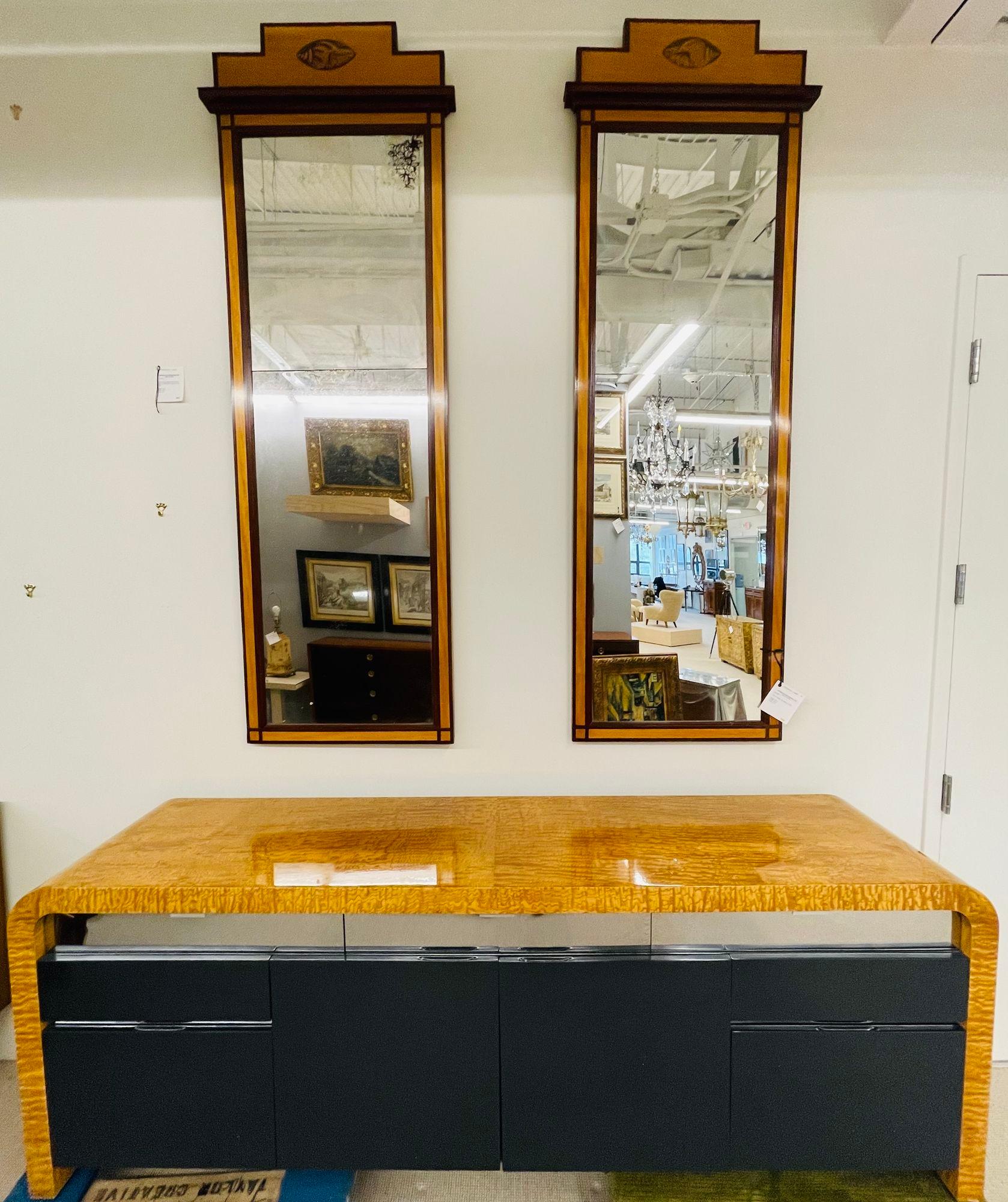 Vladimir Kagan, Mid-Century Modern, Sideboard, Burlwood, Chrome, Lacquer, 1970s In Good Condition For Sale In Stamford, CT