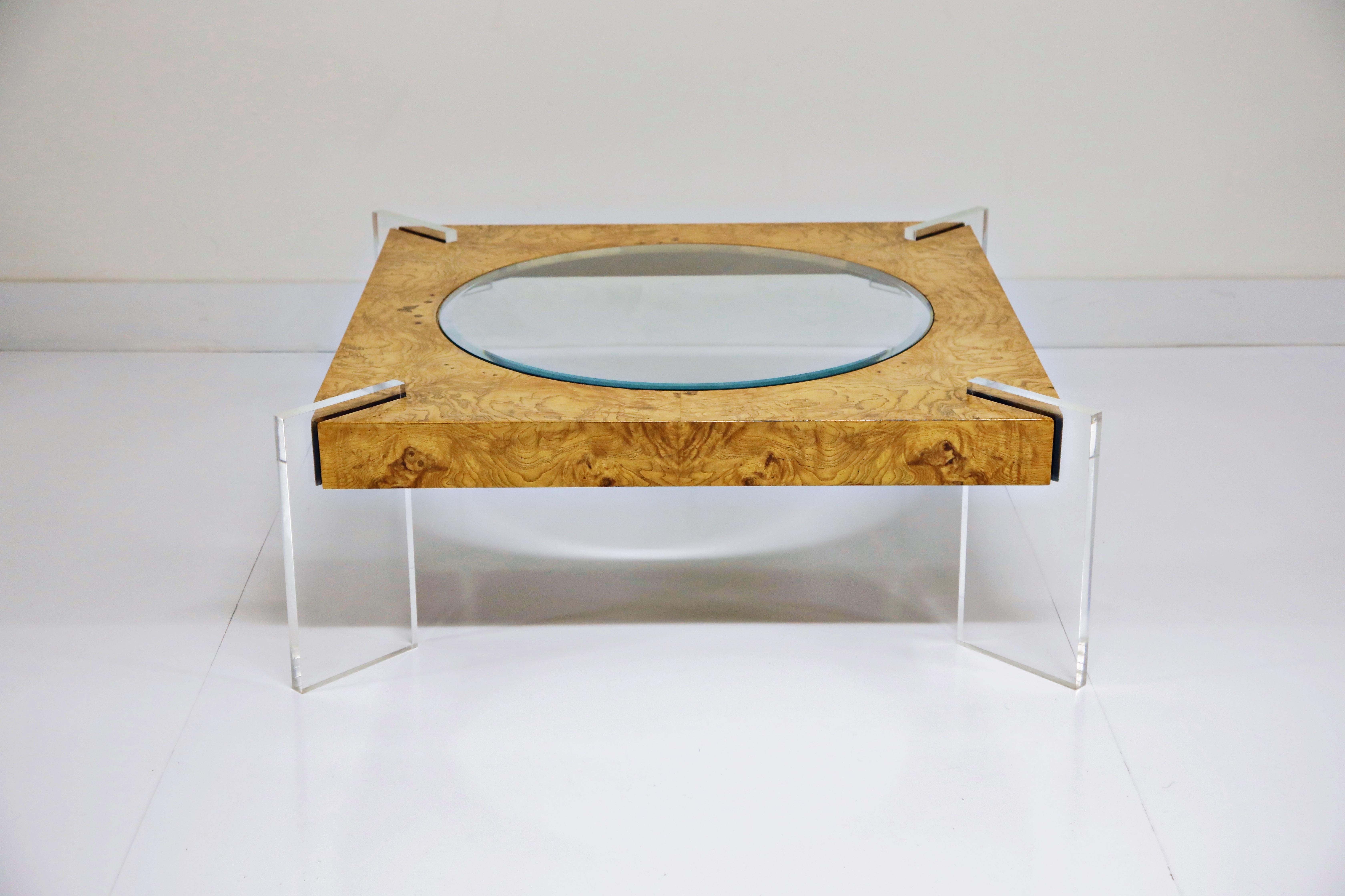 Vladimir Kagan Burled Wood and Lucite Coffee Table, circa 1970, Restored In Excellent Condition In Los Angeles, CA