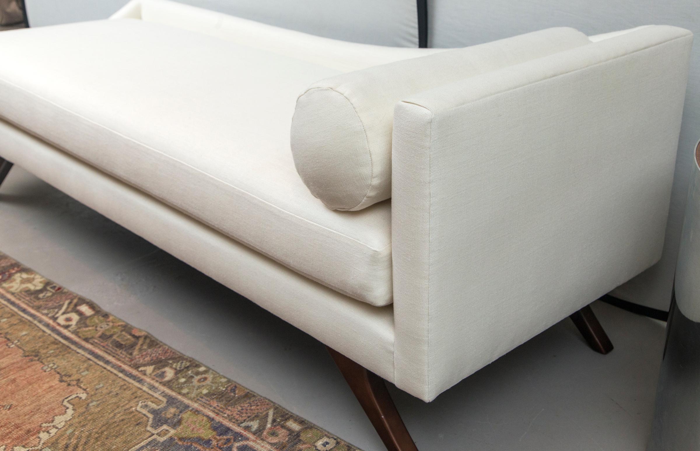 German Mid-Century Modern Chaise Newly Reupholstered in White Linen