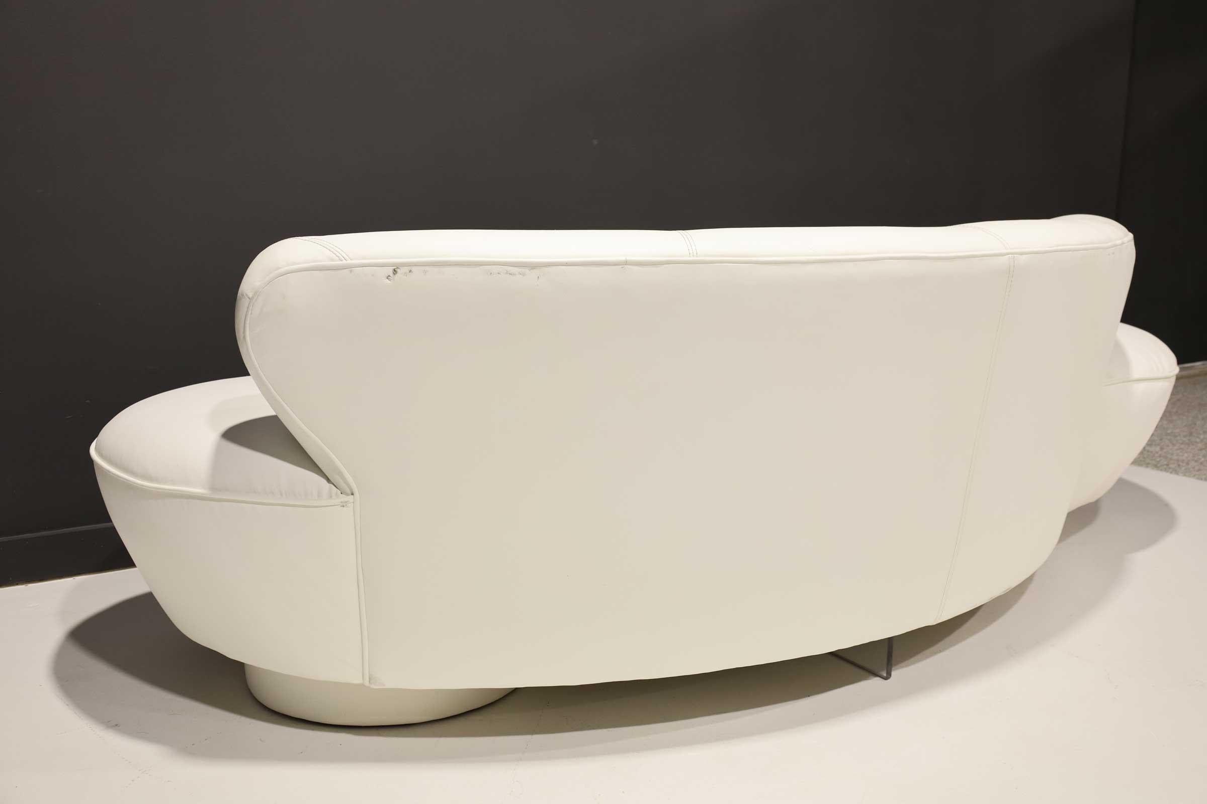 20th Century Vladimir Kagan Cloud Serpentine Sofa by Directional in White Leather