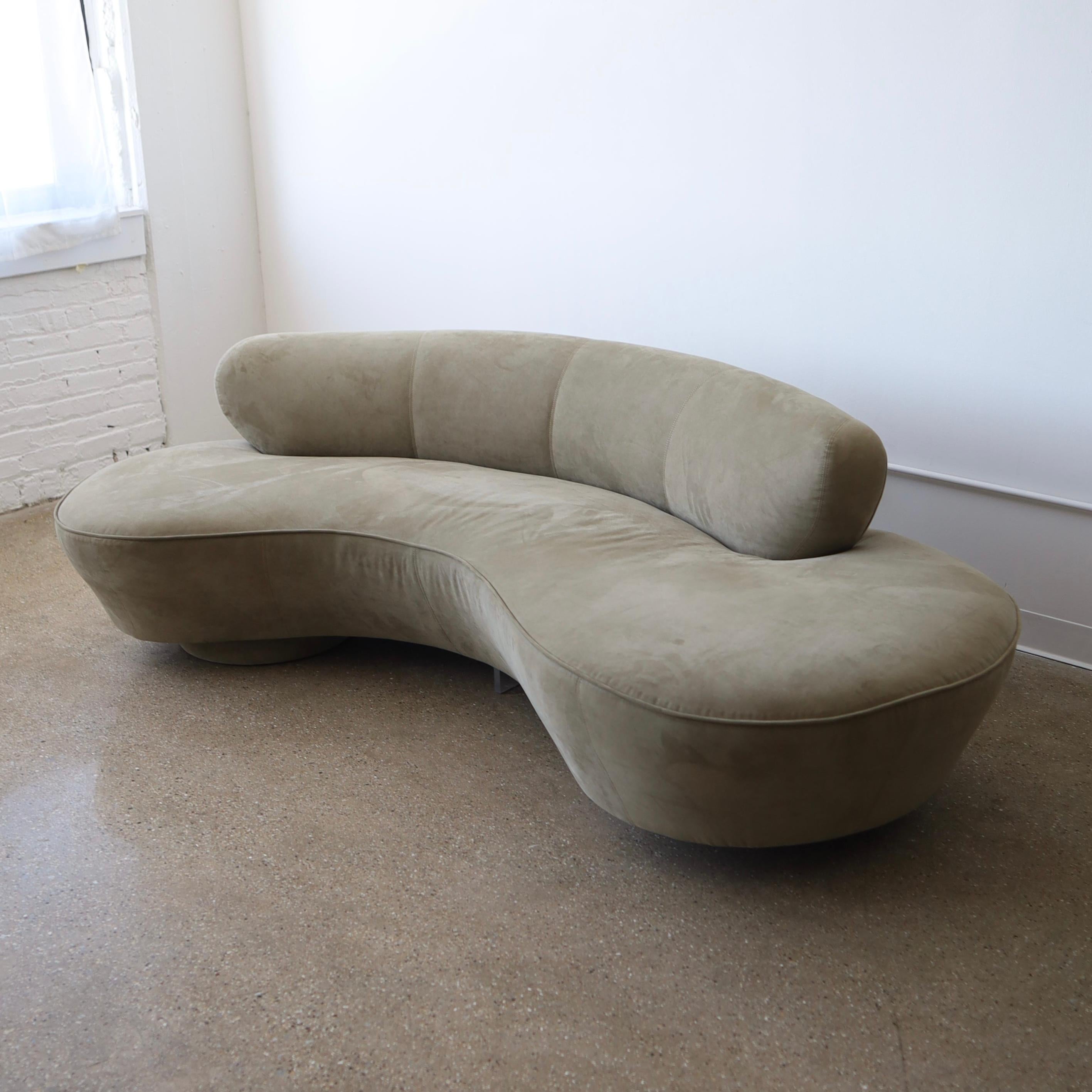 Mid-Century Modern Vladimir Kagan Cloud Sofa for Directional For Sale