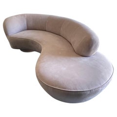Vladimir Kagan Cloud Sofa for Directional with Lucite Support