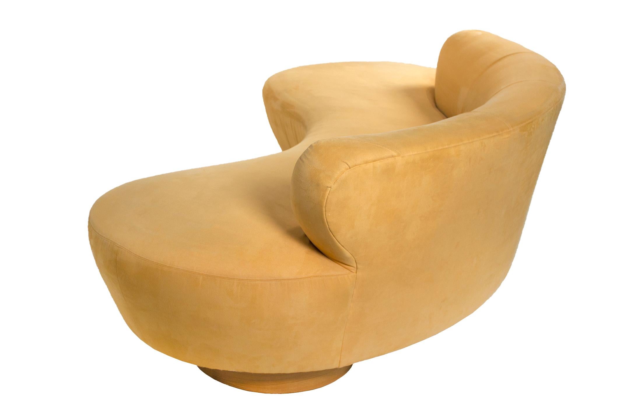 Vladimir Kagan Cloud Sofa for Directional with Oak Pedestal Base 3
