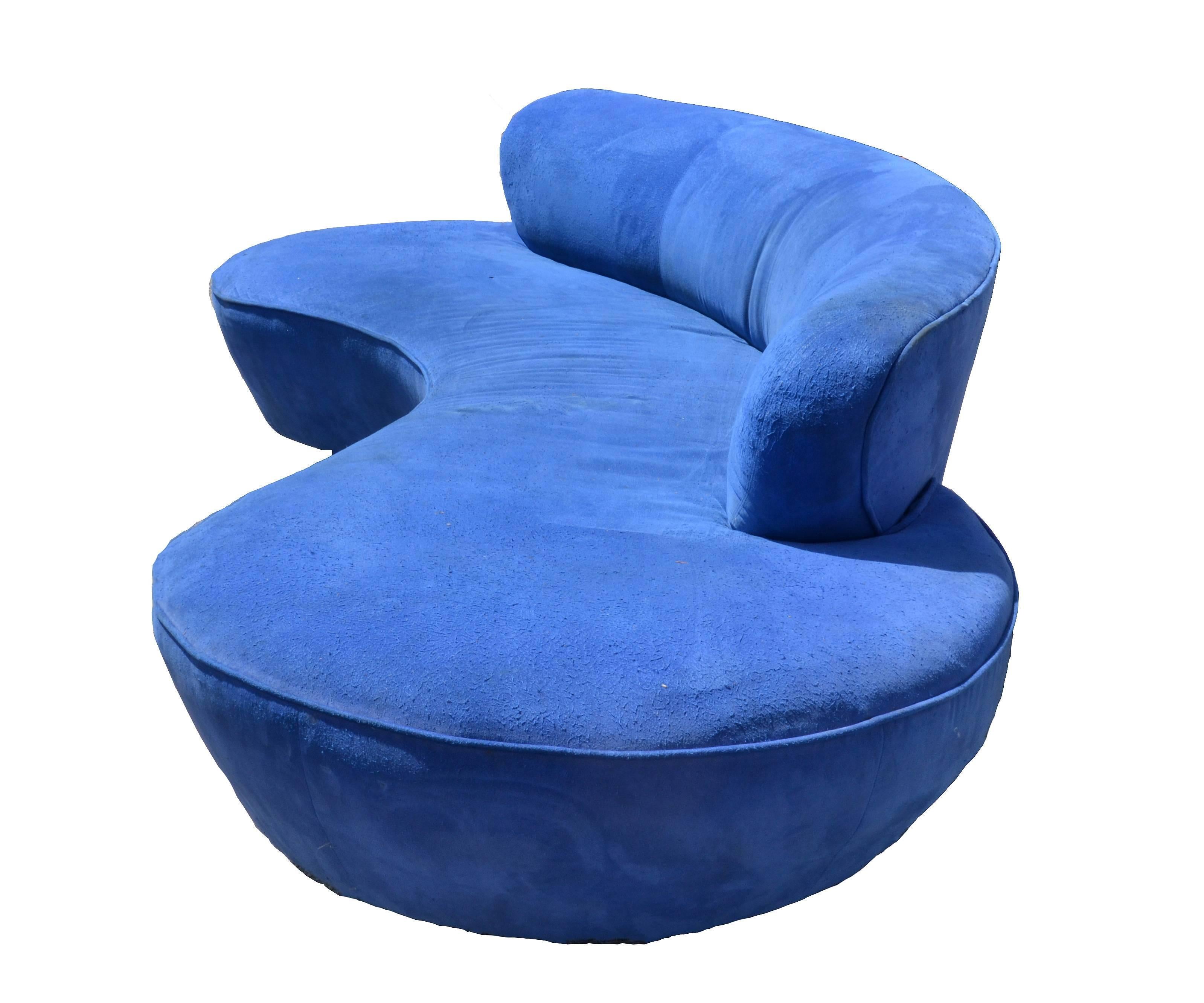 Vladimir Kagan Serpentine Sofa Blaues Mikrofaser von Directional Furniture, Vintage  (Moderne der Mitte des Jahrhunderts) im Angebot