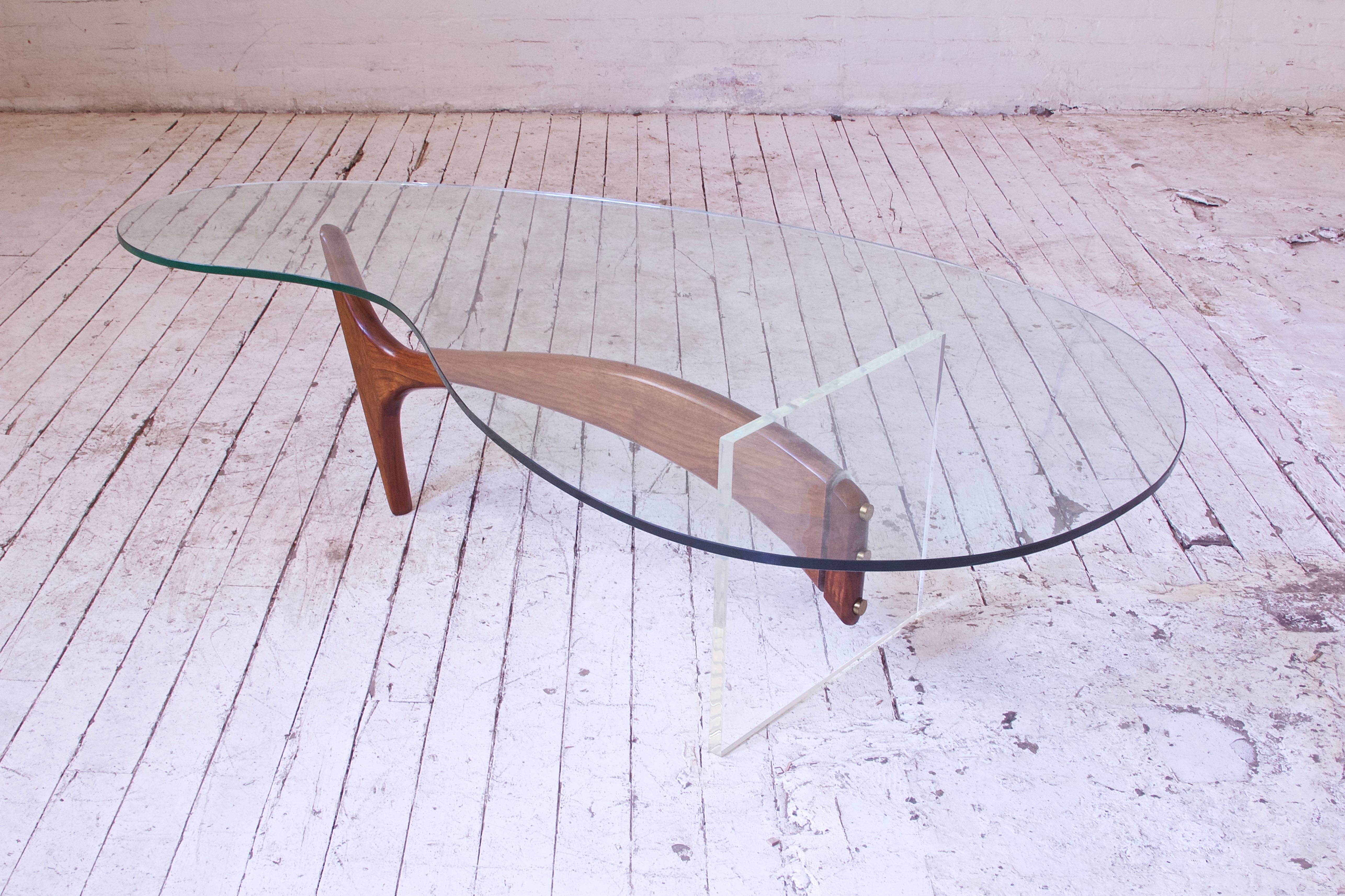 American Vladimir Kagan Coffee Table in Sculpted Walnut, Lucite and Brass, 1950s