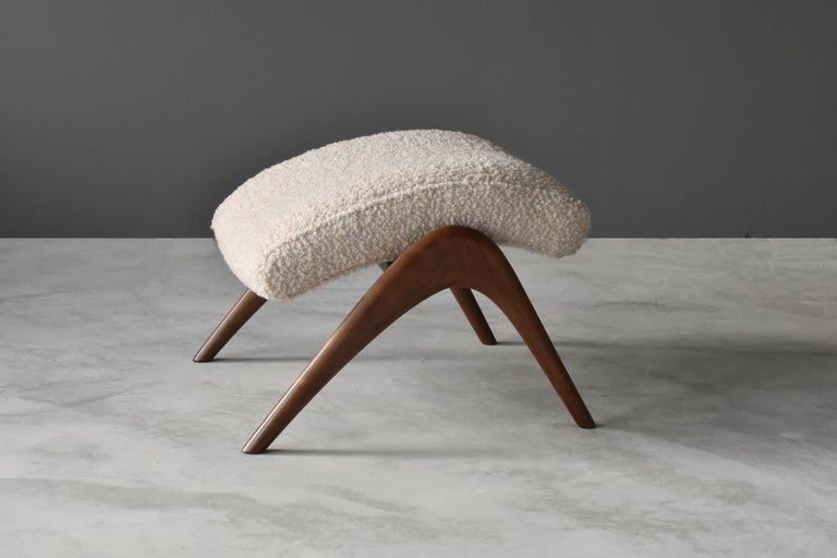 Vladimir Kagan, Contour Ottoman, Sculpted Walnut, White Bouclé, Studio ...
