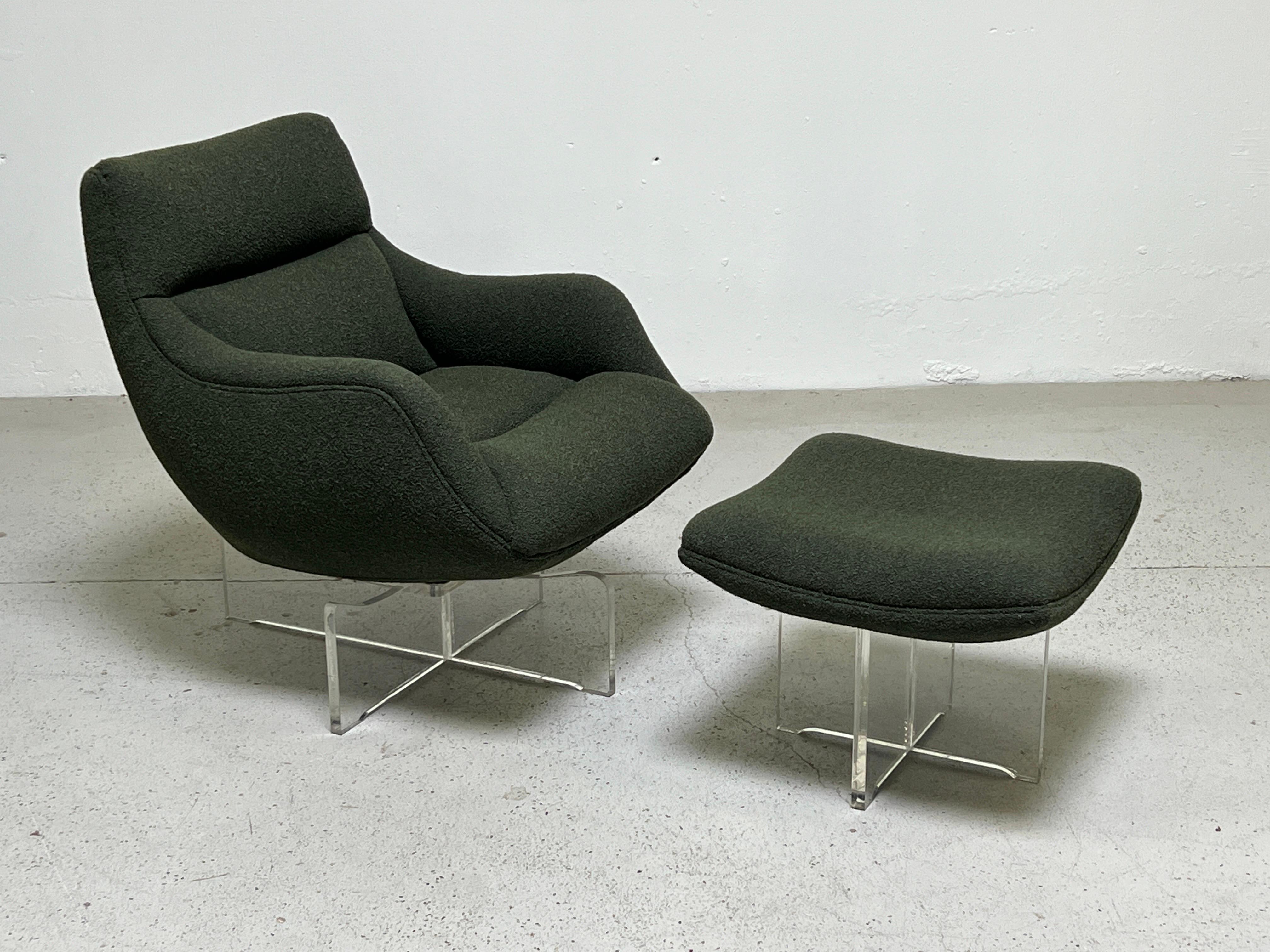 Late 20th Century Vladimir Kagan Cosmos Swiveling Lounge Chair and Ottoman For Sale