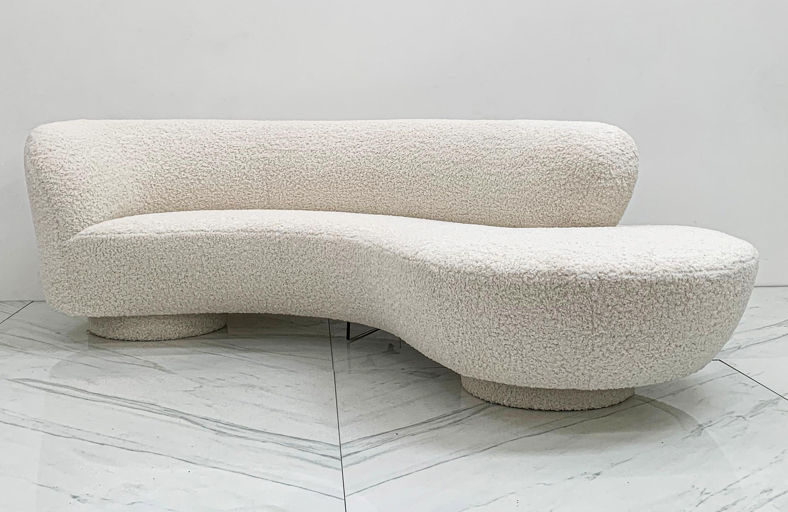Vladimir Kagan Cloud Serpentine Sofa Upholstered in Heavy Ivory Boucle 1