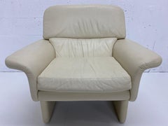Vladimir Kagan Attr. Cream Leather Lounge Chair for Preview, 1980s
