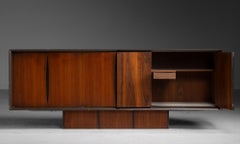 Vladimir Kagan Credenza, America circa 1960
