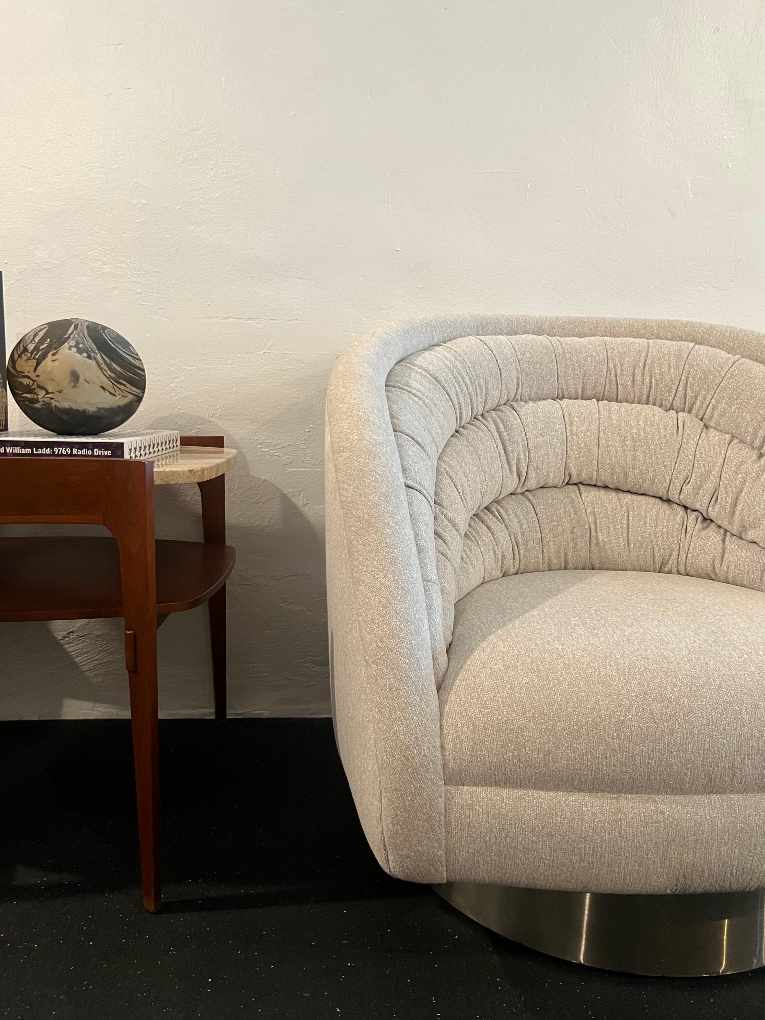 Vladimir Kagan Crescent Lounge Chair 3